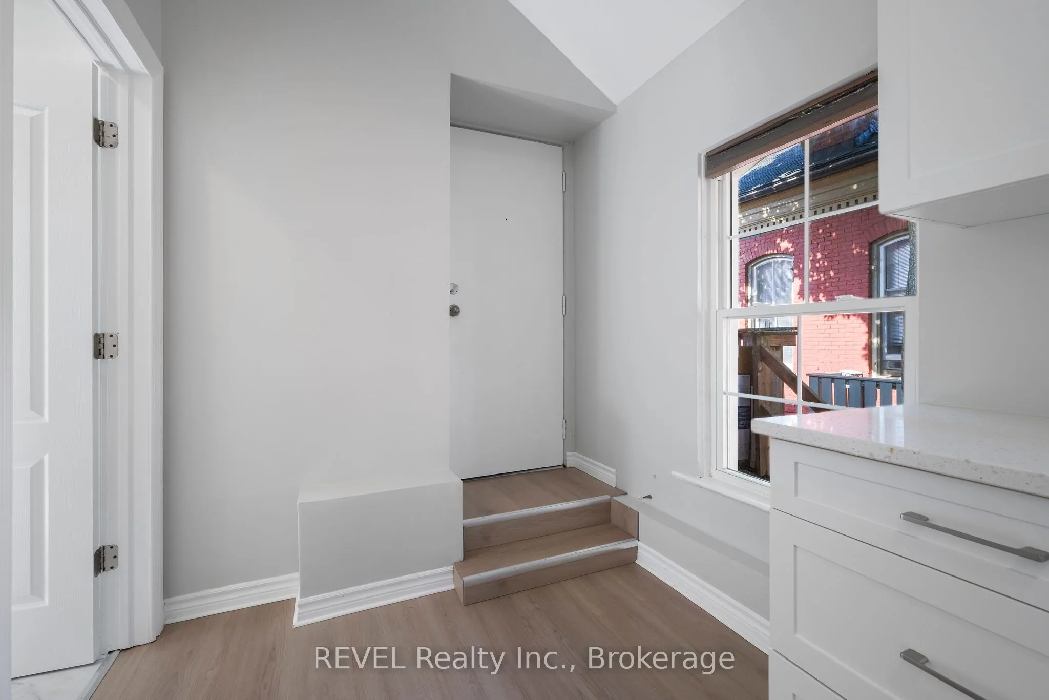 166 James Street, #Unit 2