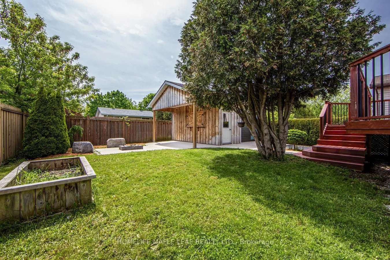 689 Macyoung Drive W