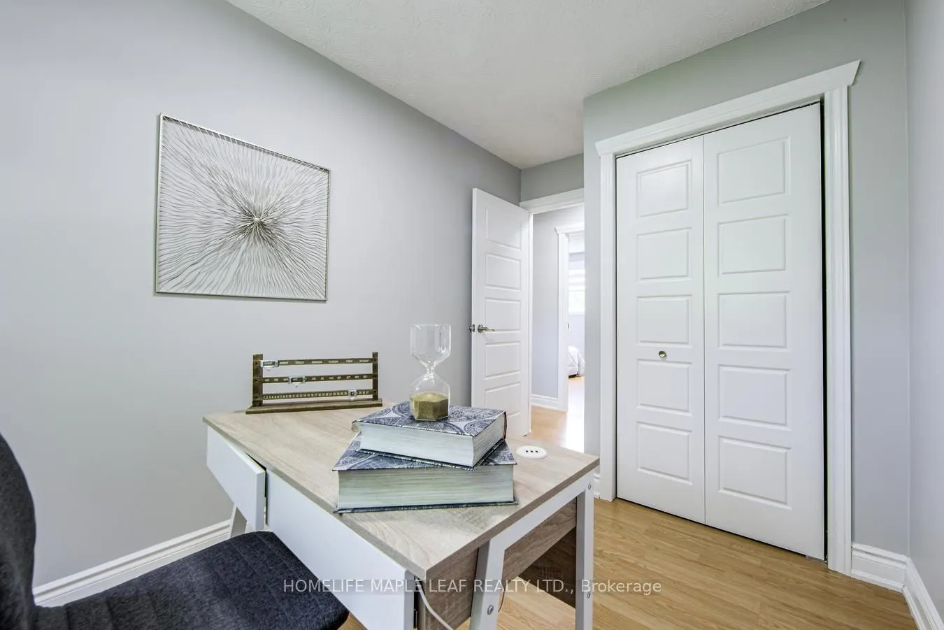 689 Macyoung Drive W