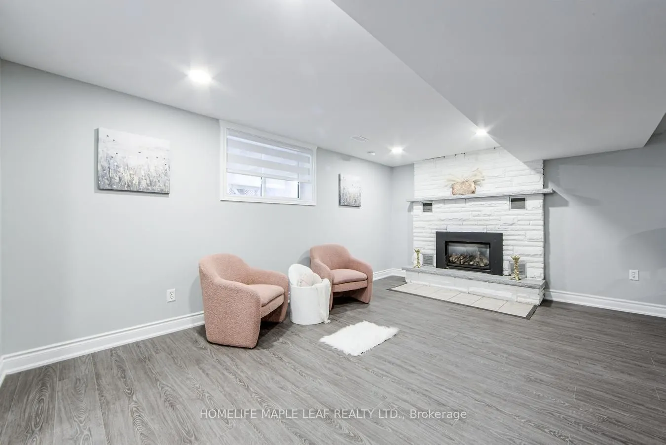 689 Macyoung Drive W