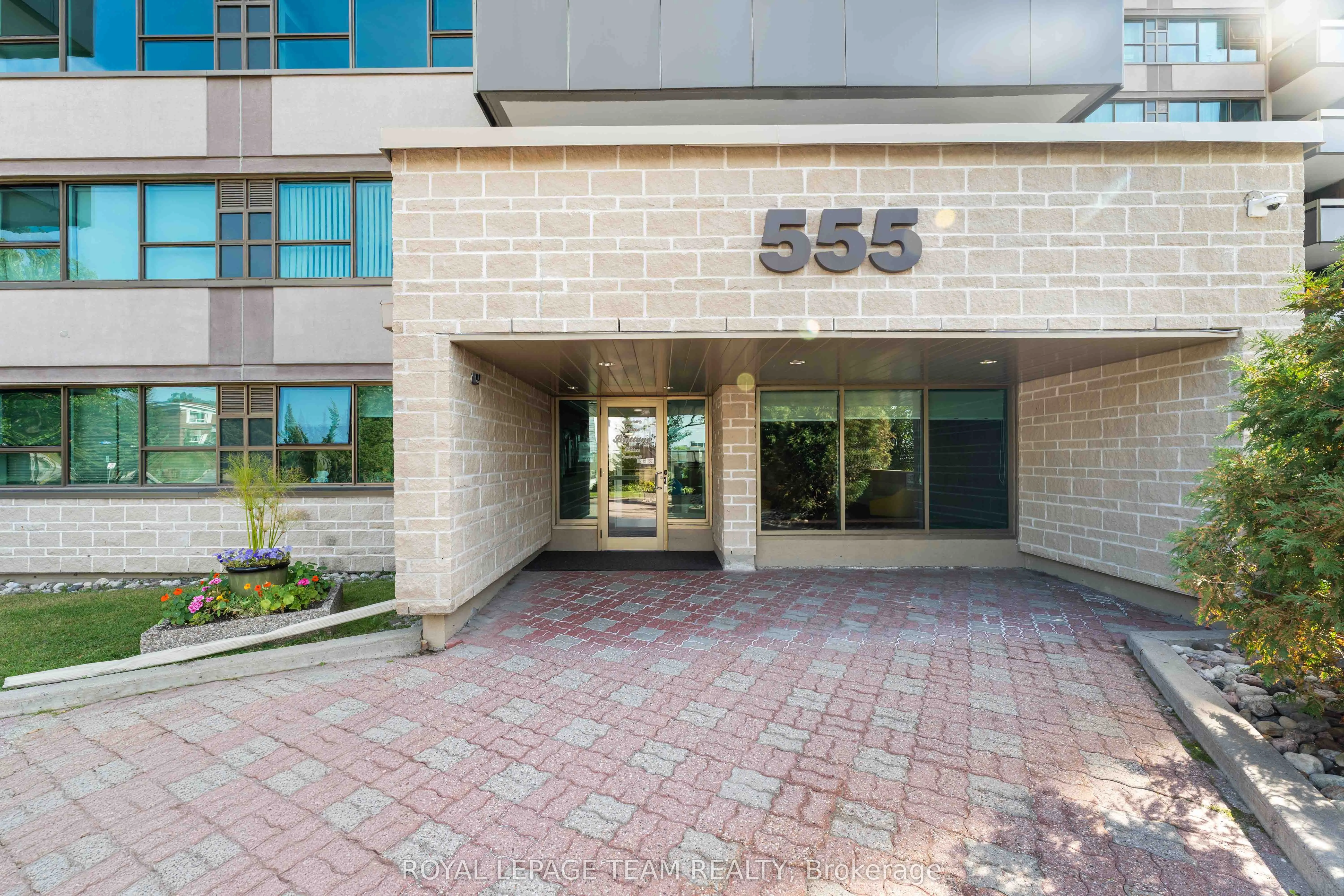 555 Brittany Drive, #304