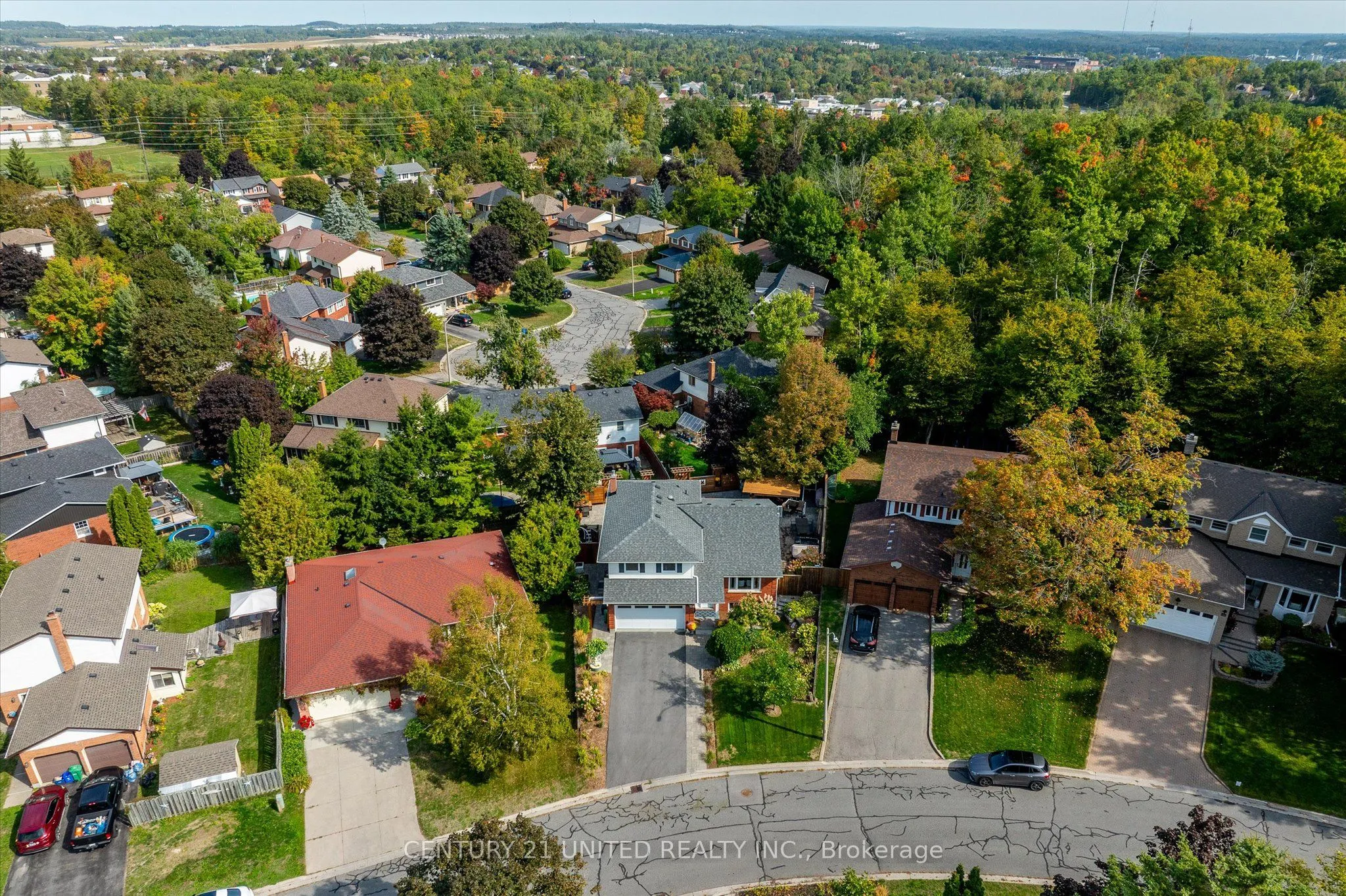 114 Oakwood Crescent