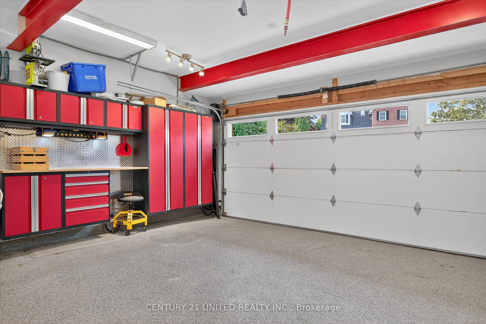 114 Oakwood Crescent