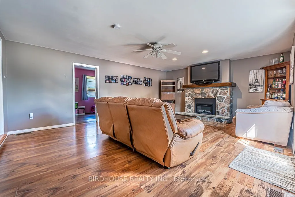4094 Highway 35