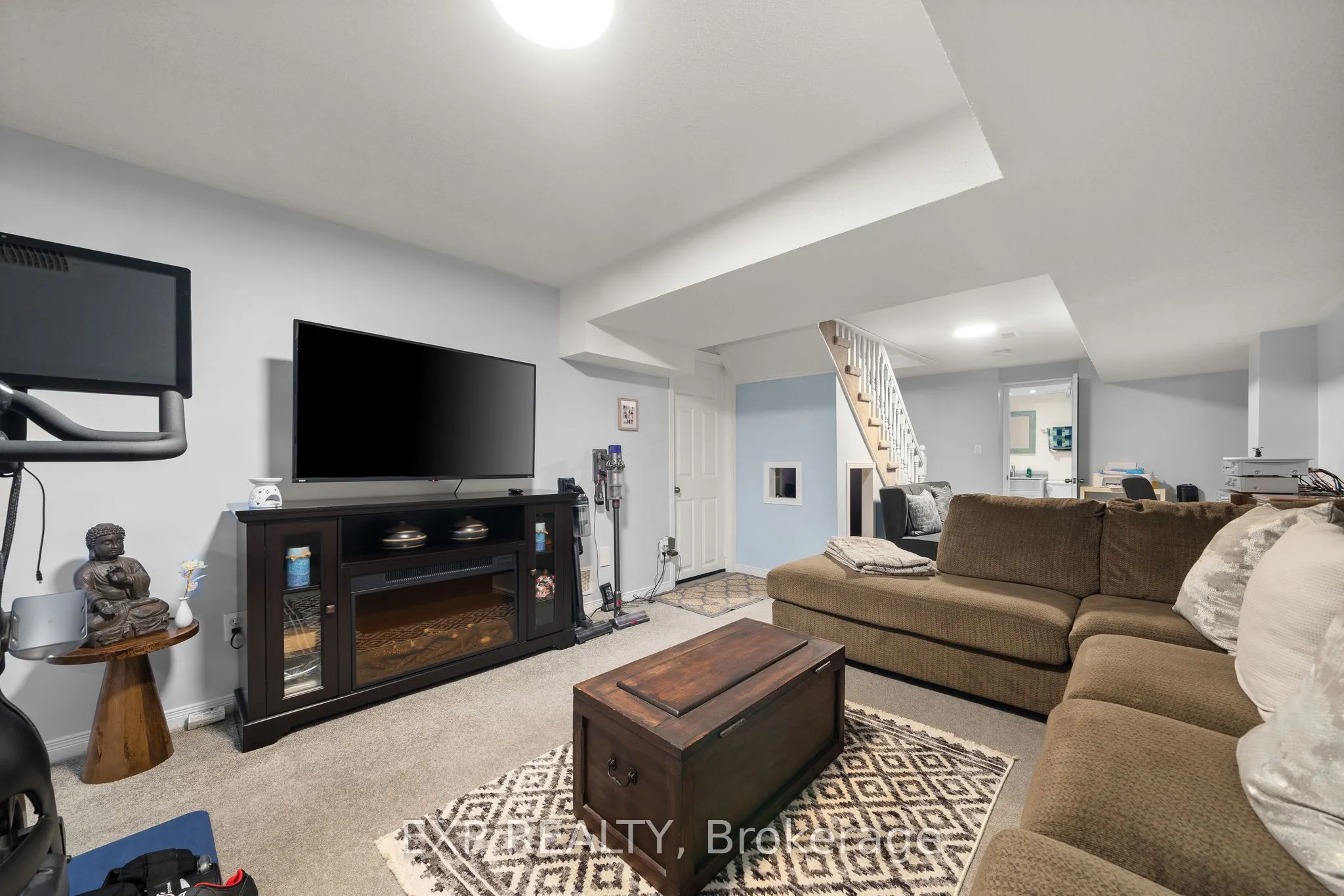 6 Taylor Court