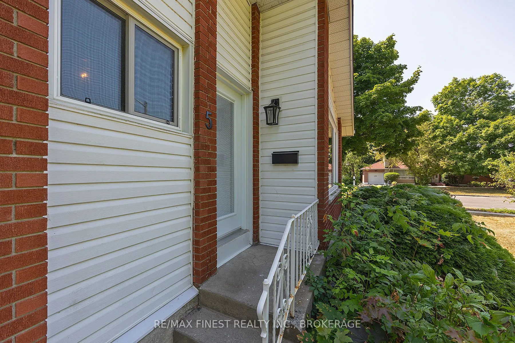 5 Michael Grass Crescent