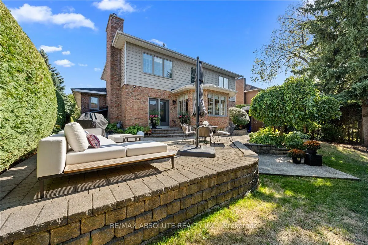 3 Buttonwood Trail