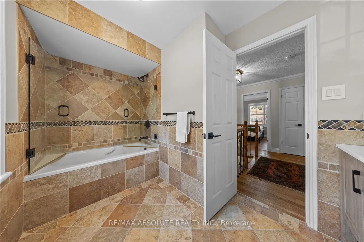 3 Buttonwood Trail