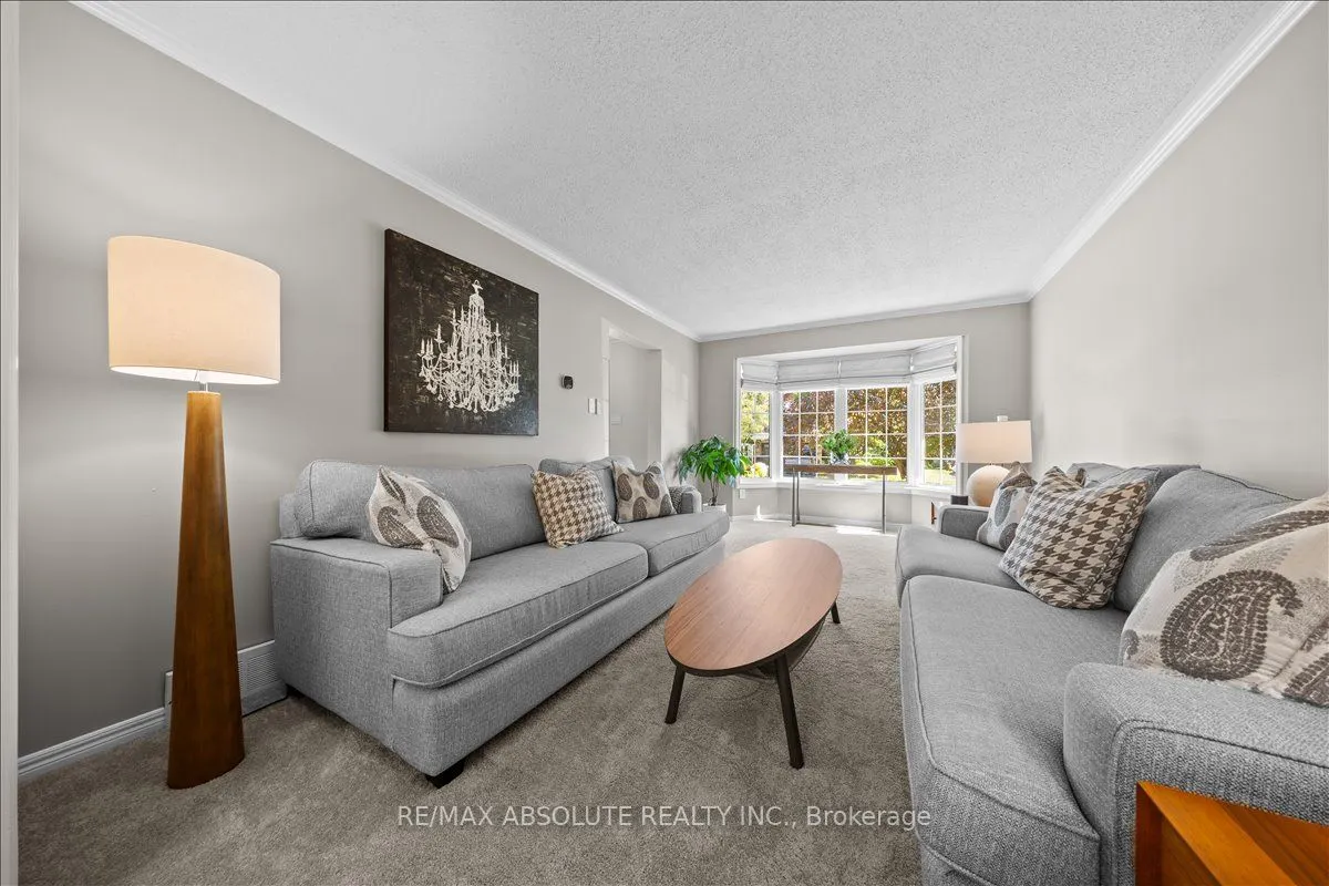 3 Buttonwood Trail