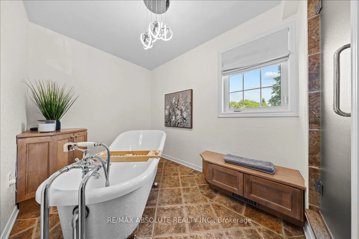 3 Buttonwood Trail