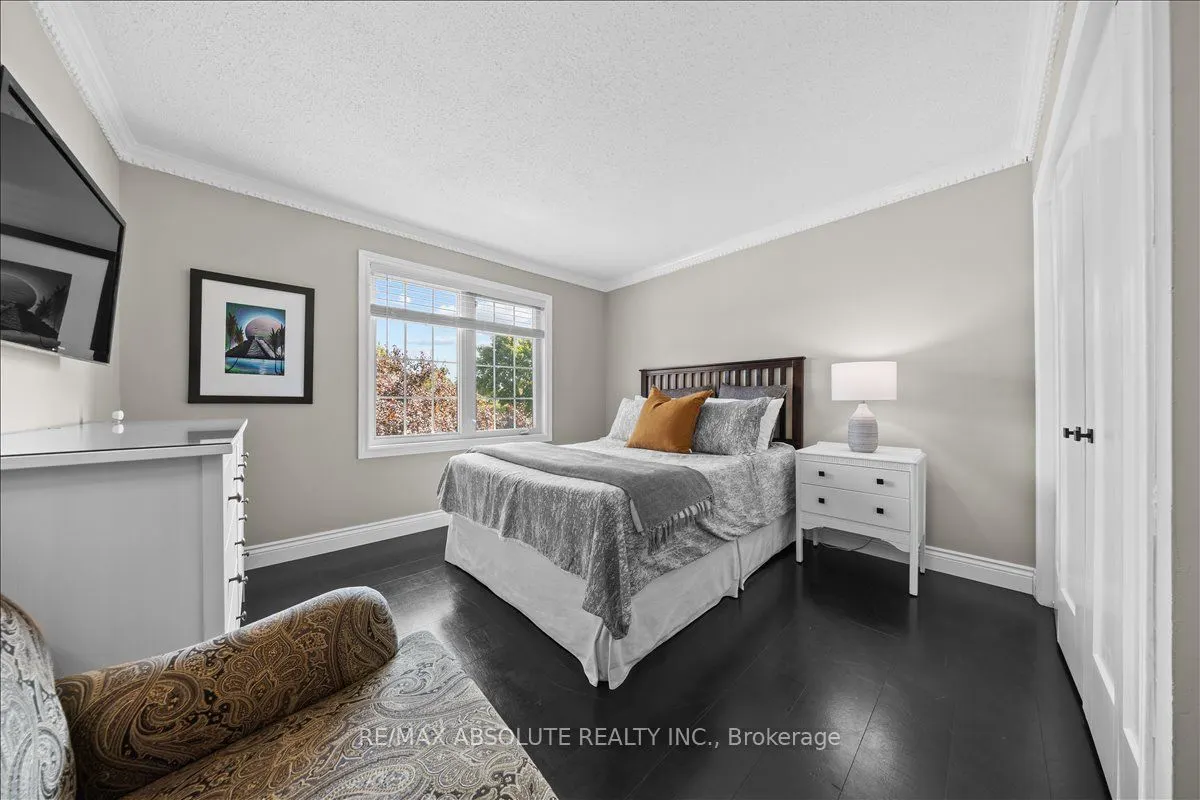 3 Buttonwood Trail