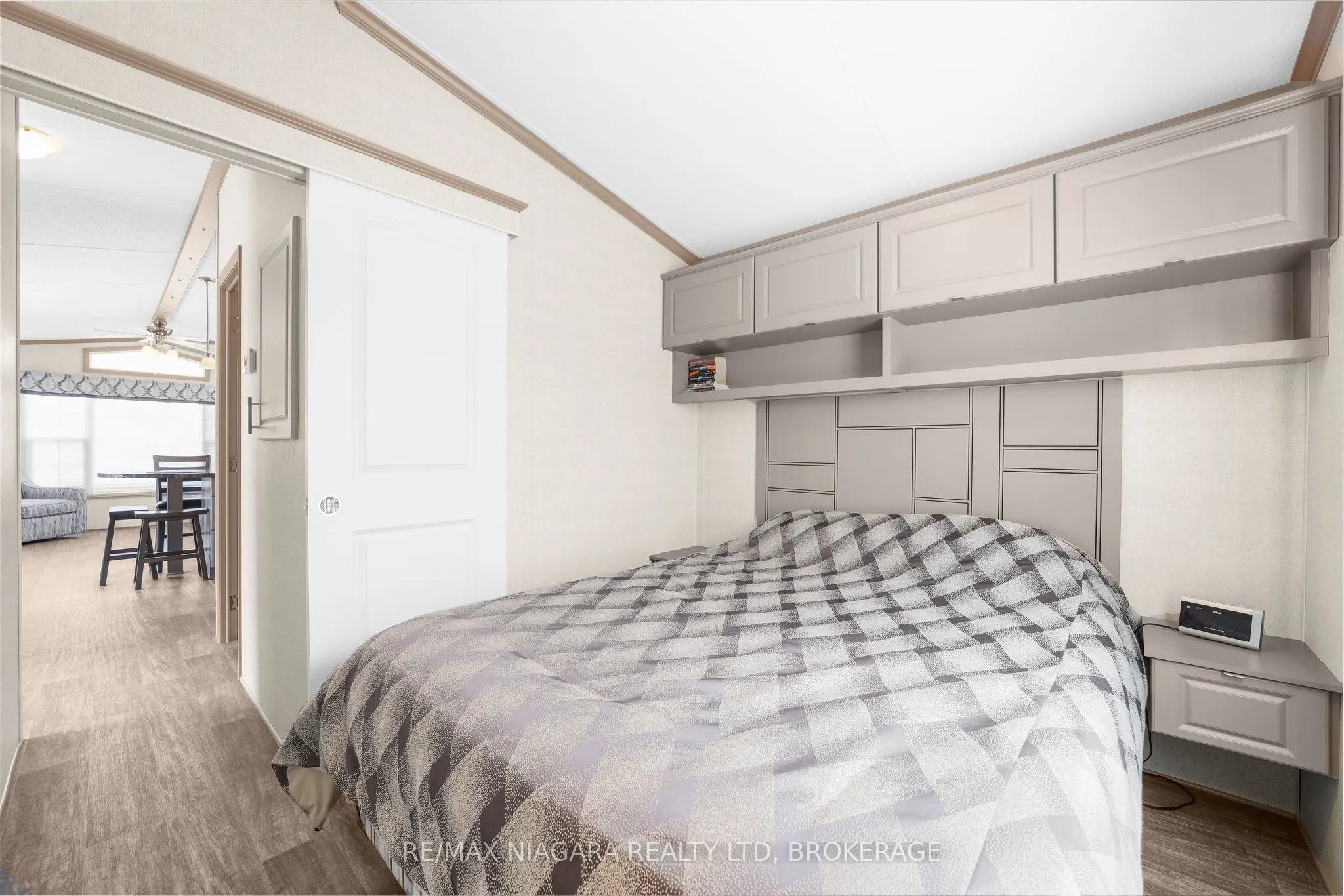 1501 LINE 8 Road, #210