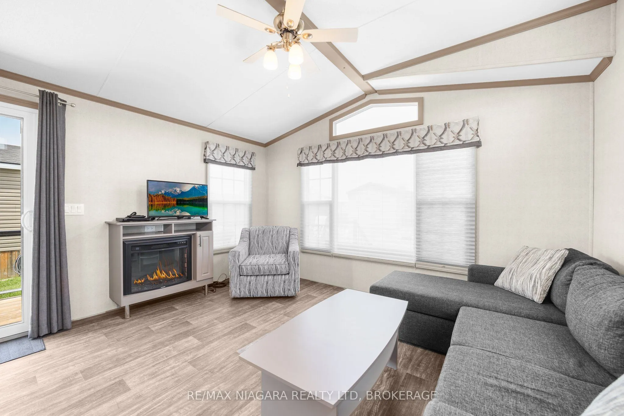 1501 LINE 8 Road, #210