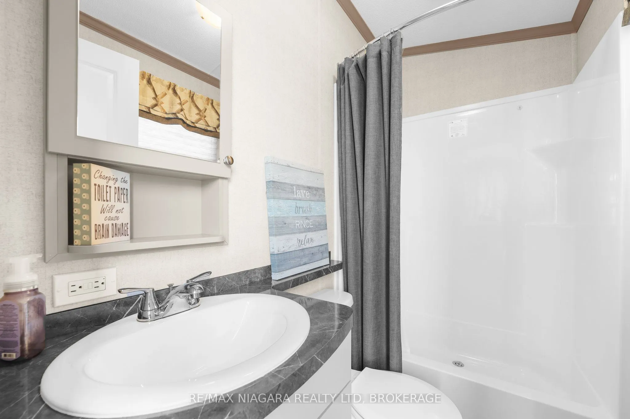 1501 LINE 8 Road, #210