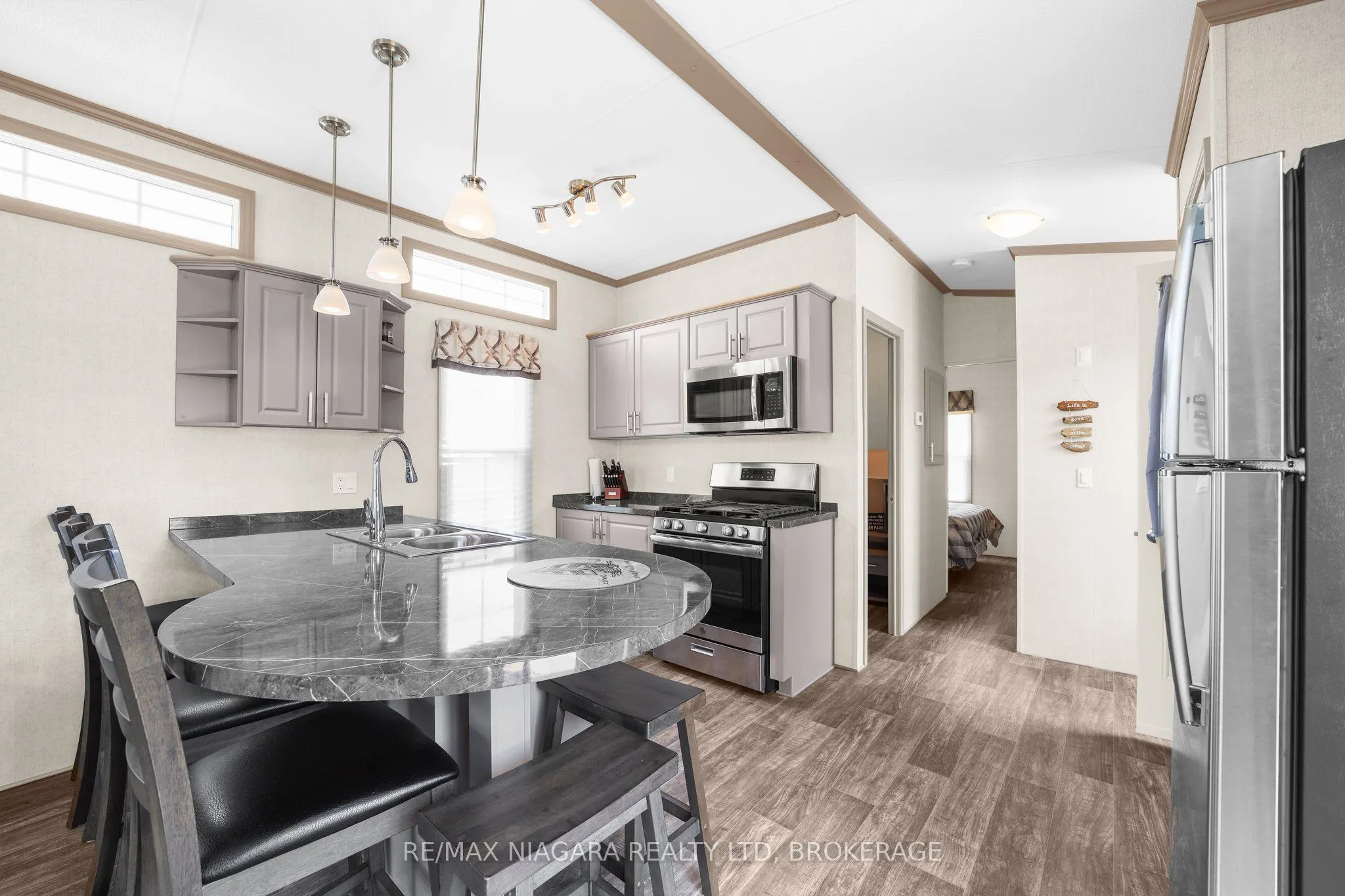 1501 LINE 8 Road, #210