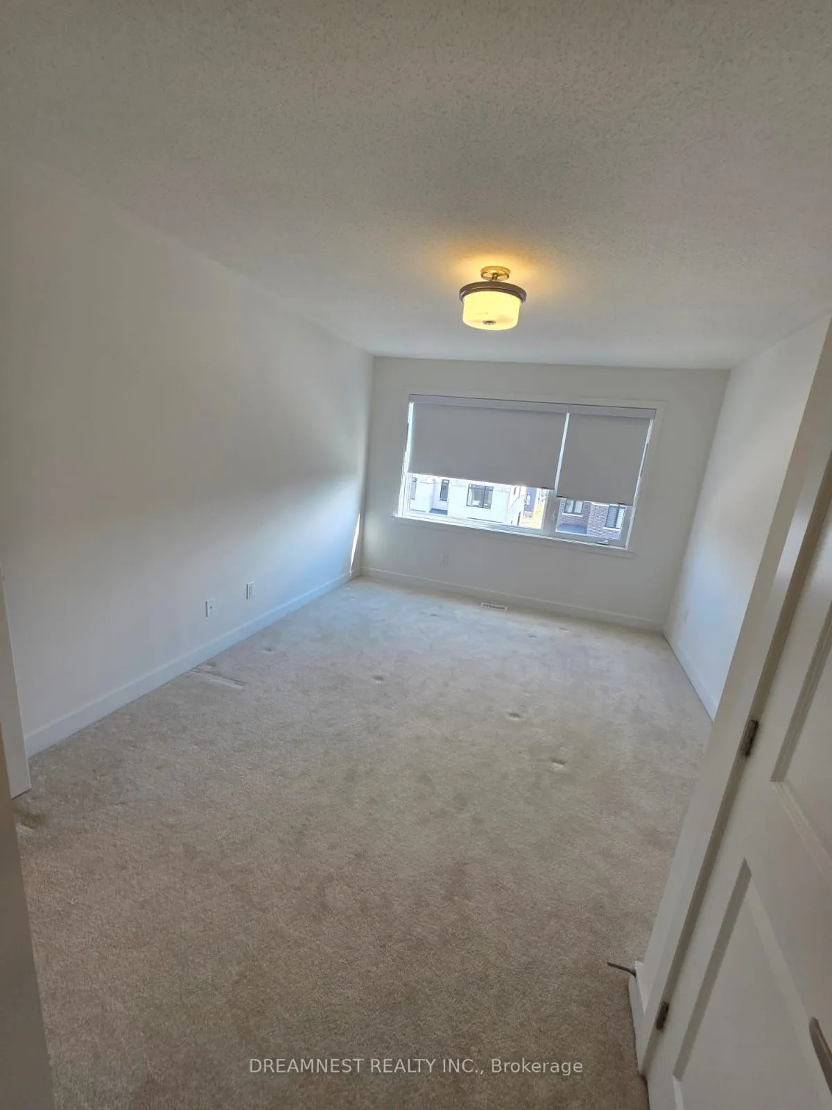 854 ANCIANO Crescent