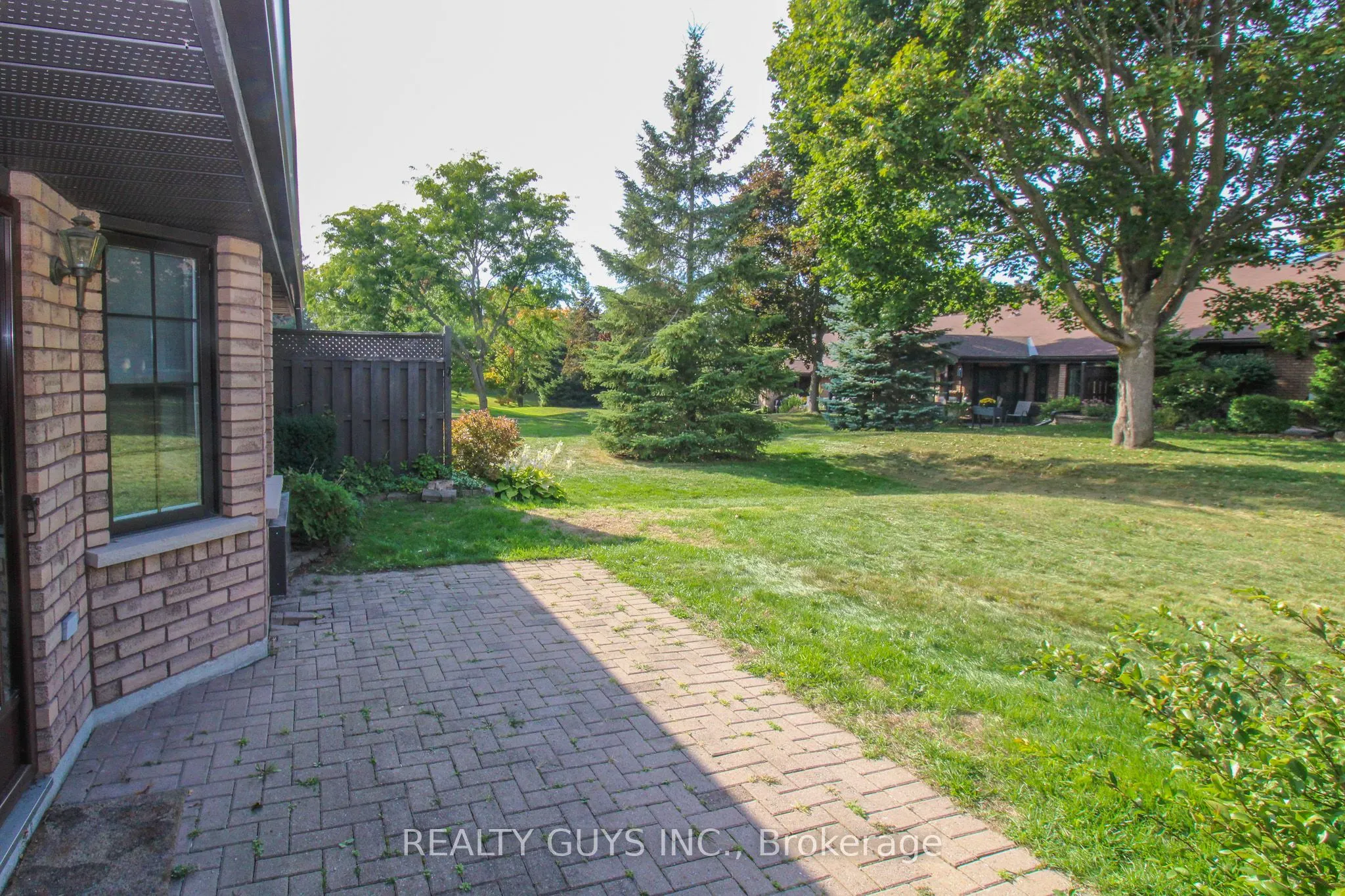 693 Whitaker Street, #4