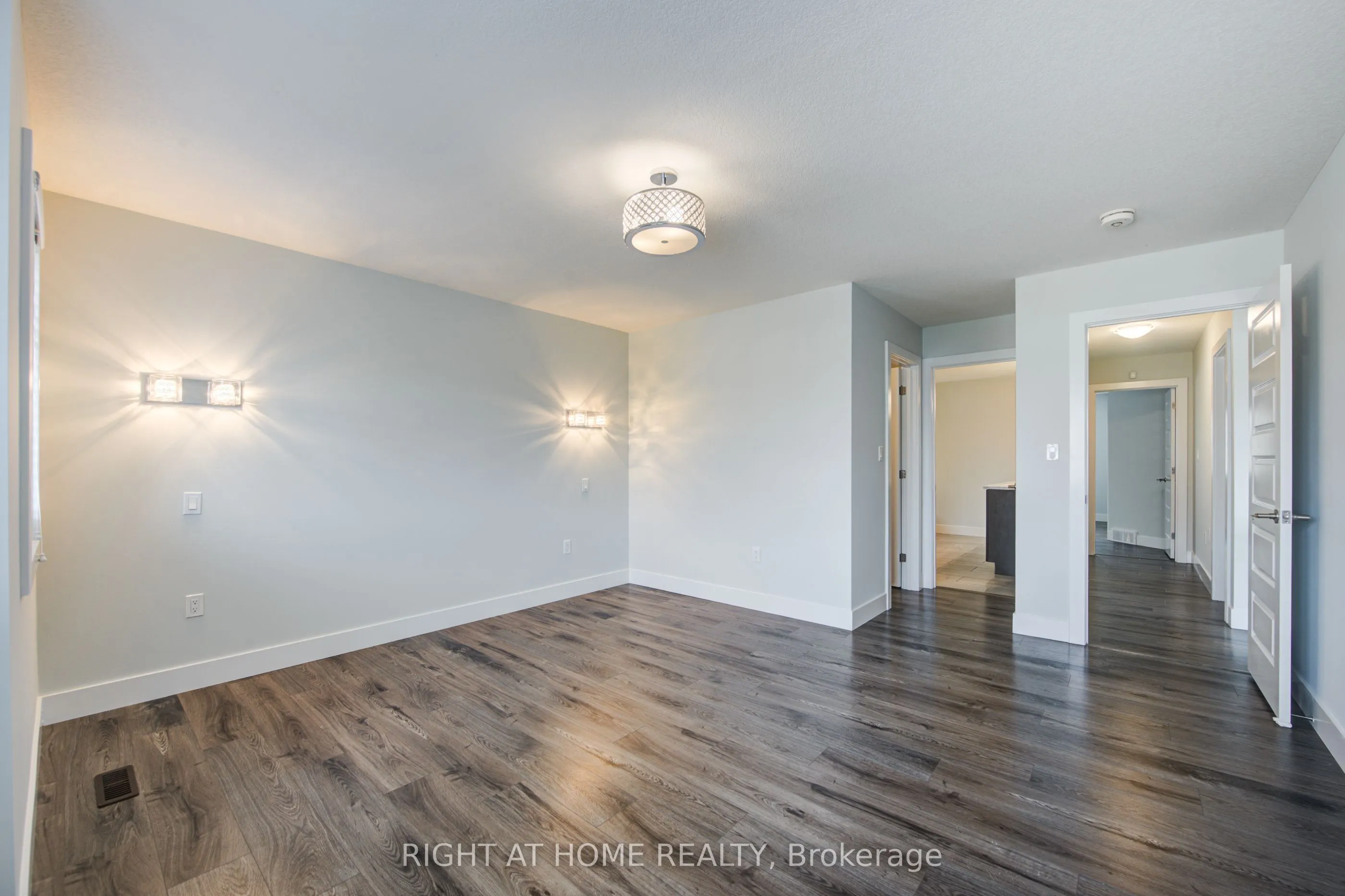 2527 Holbrook Drive