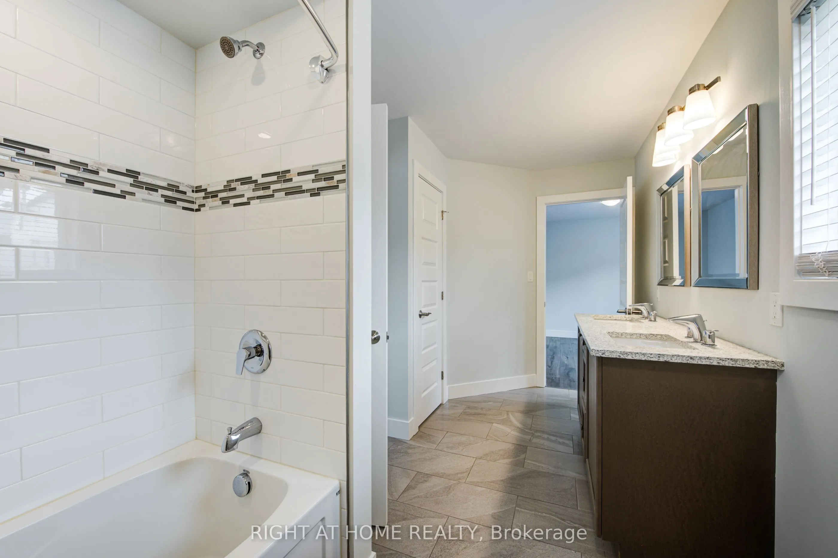 2527 Holbrook Drive