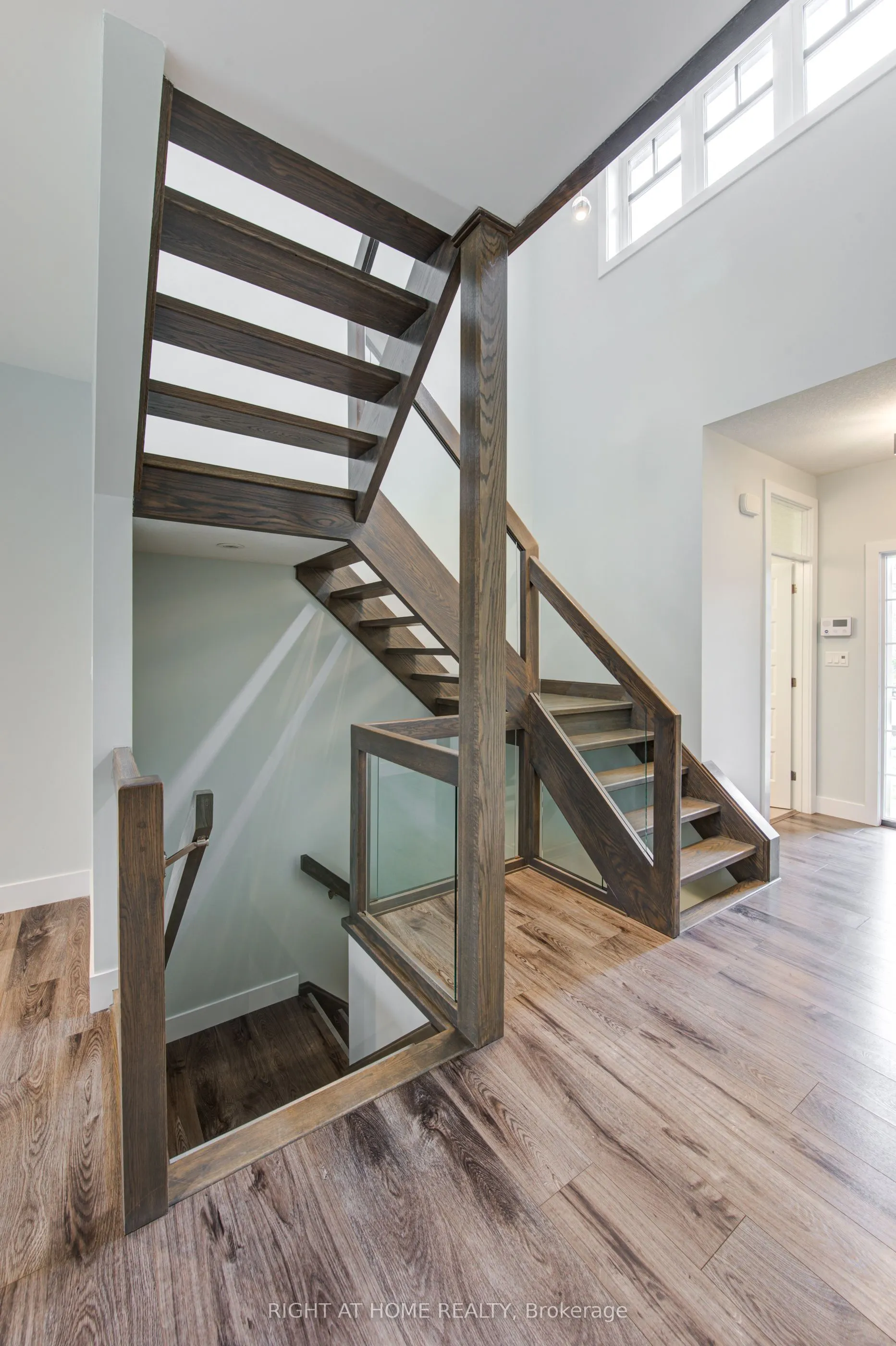 2527 Holbrook Drive