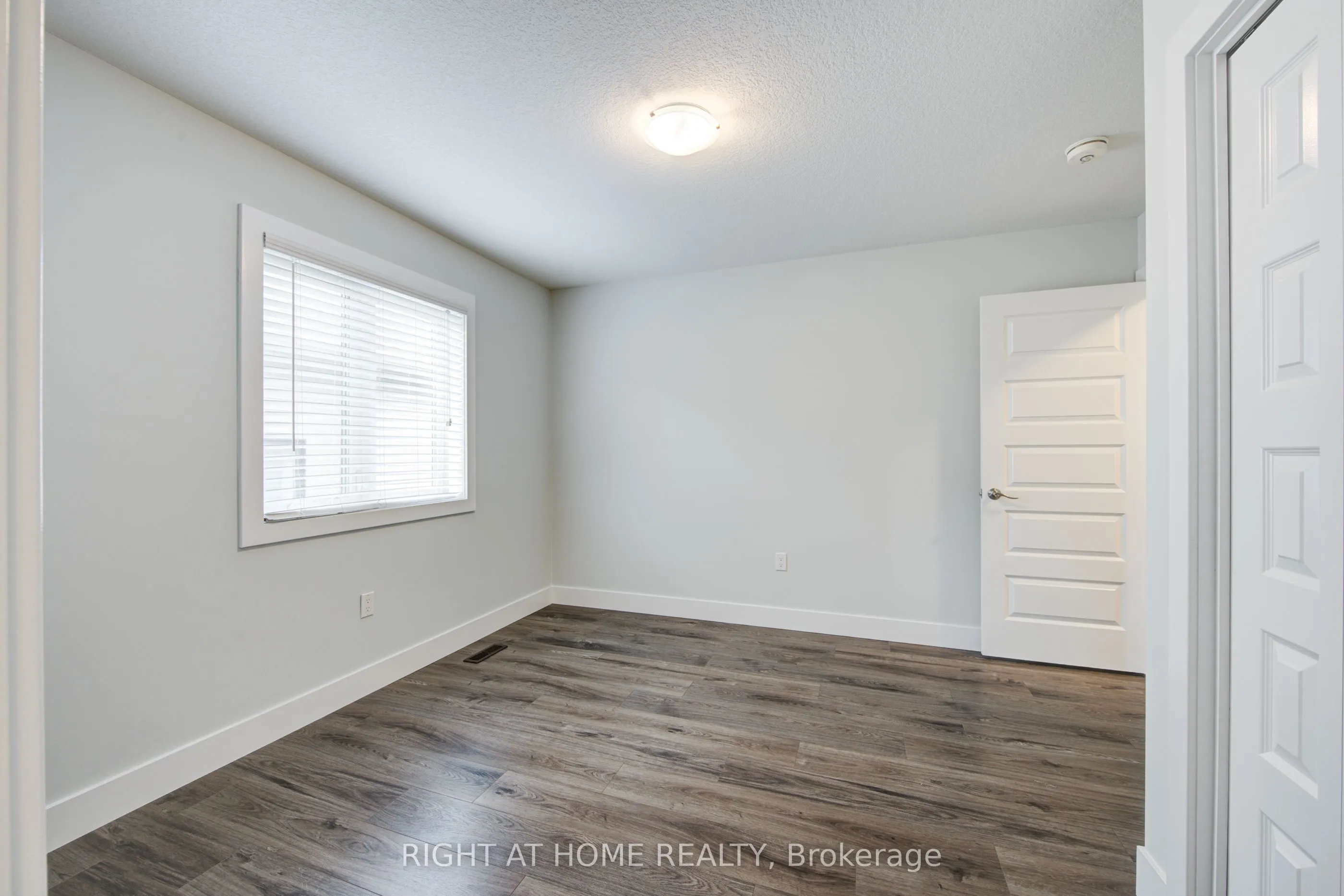 2527 Holbrook Drive