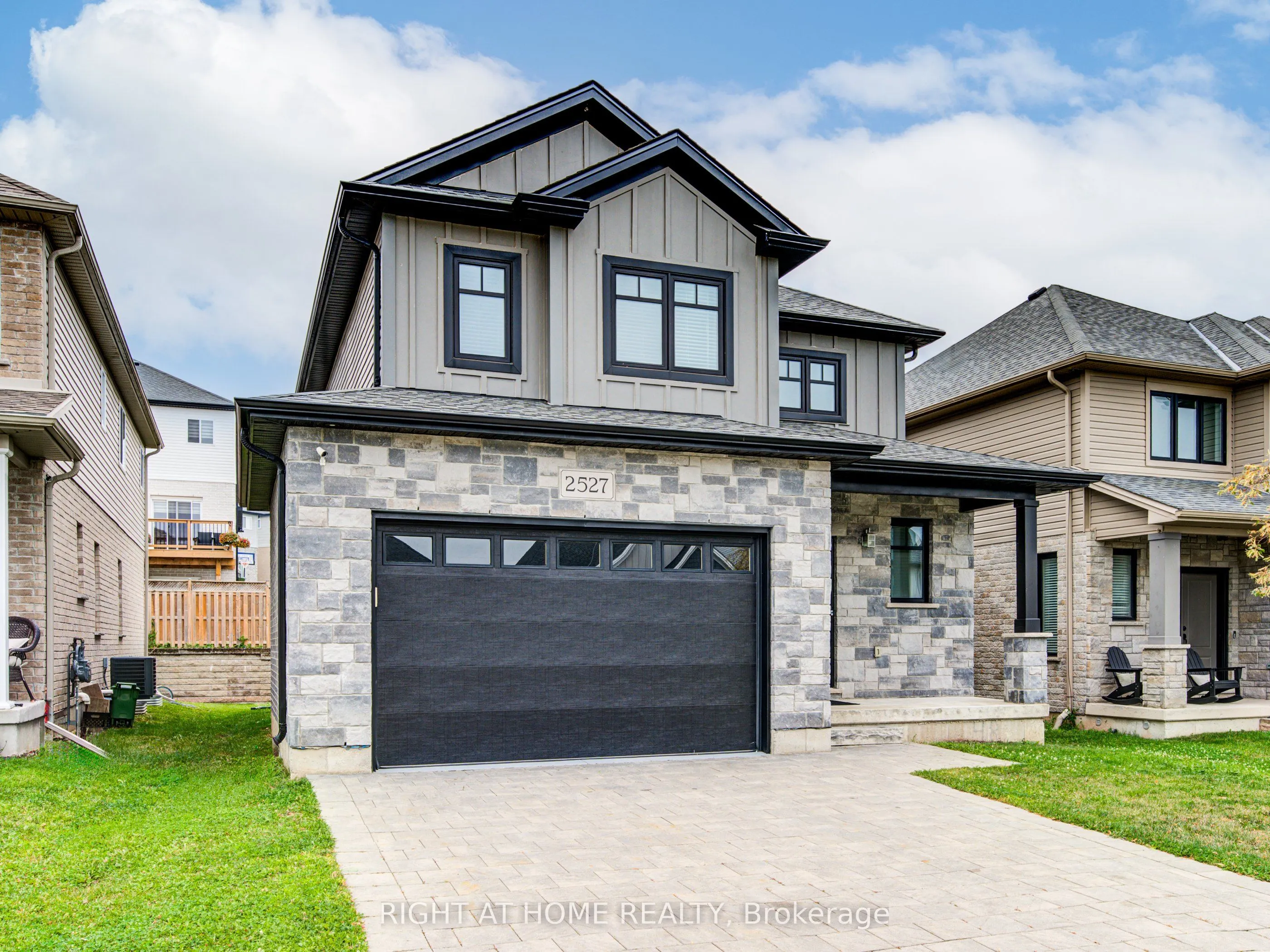 2527 Holbrook Drive