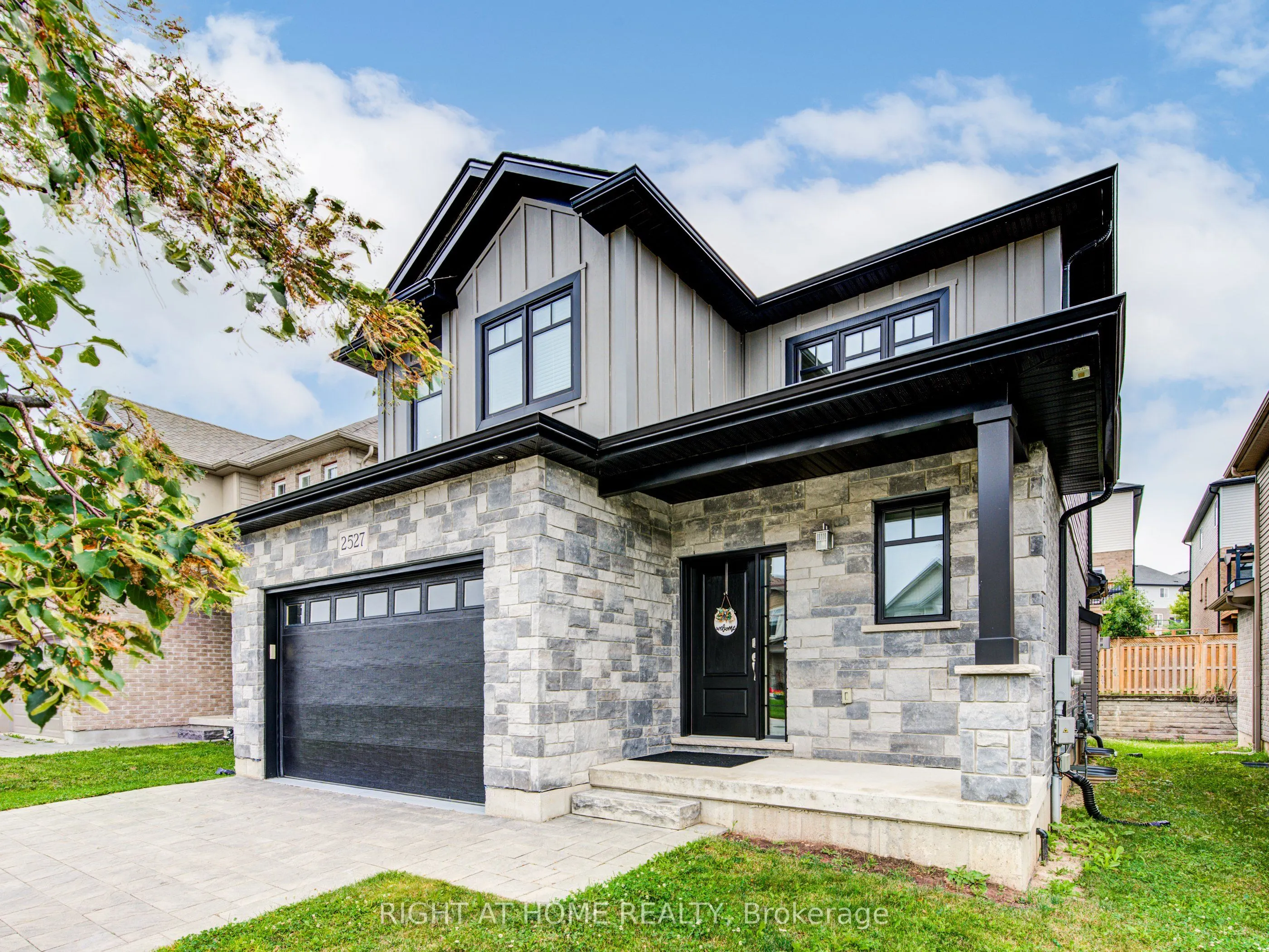 2527 Holbrook Drive