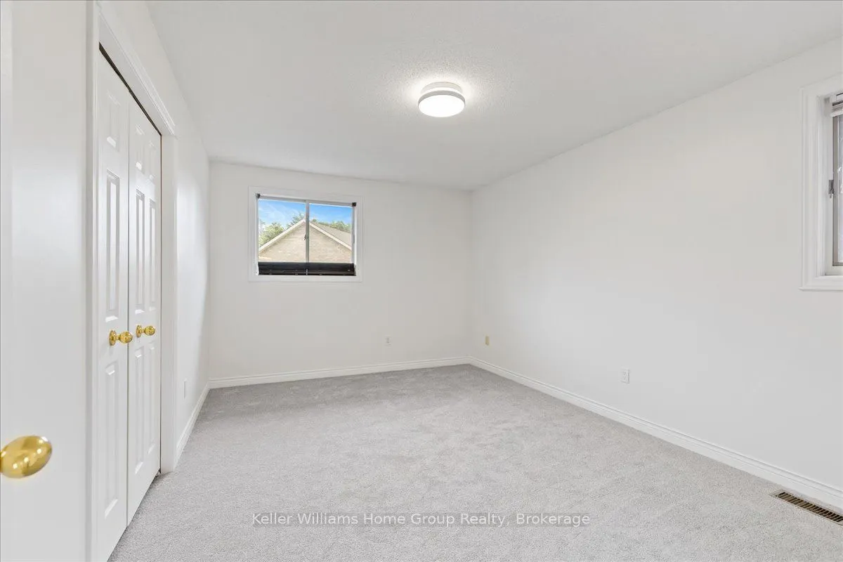 98 Hume Drive