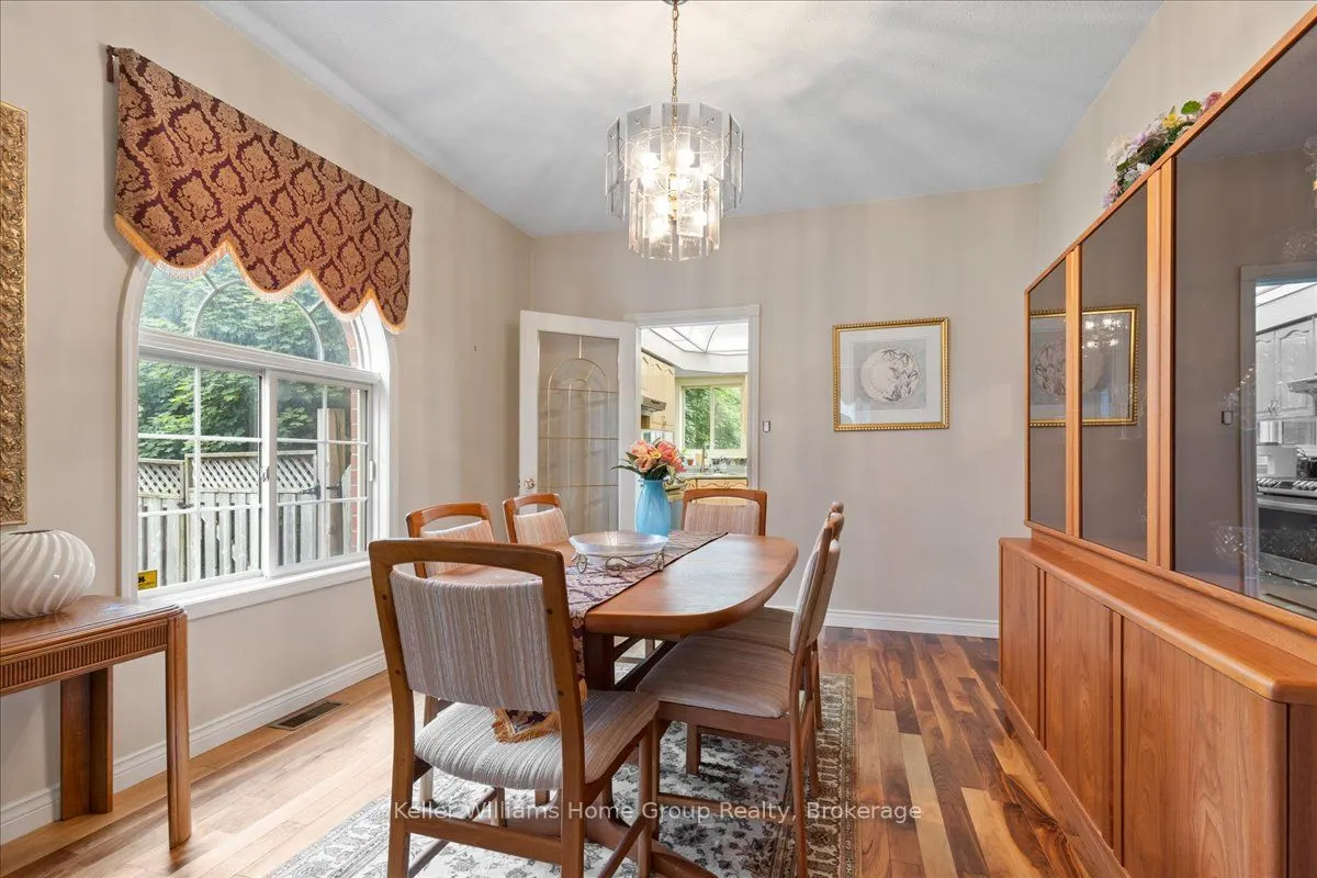 98 Hume Drive