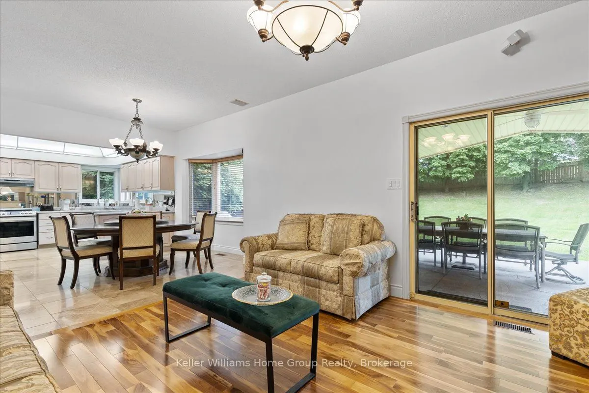 98 Hume Drive