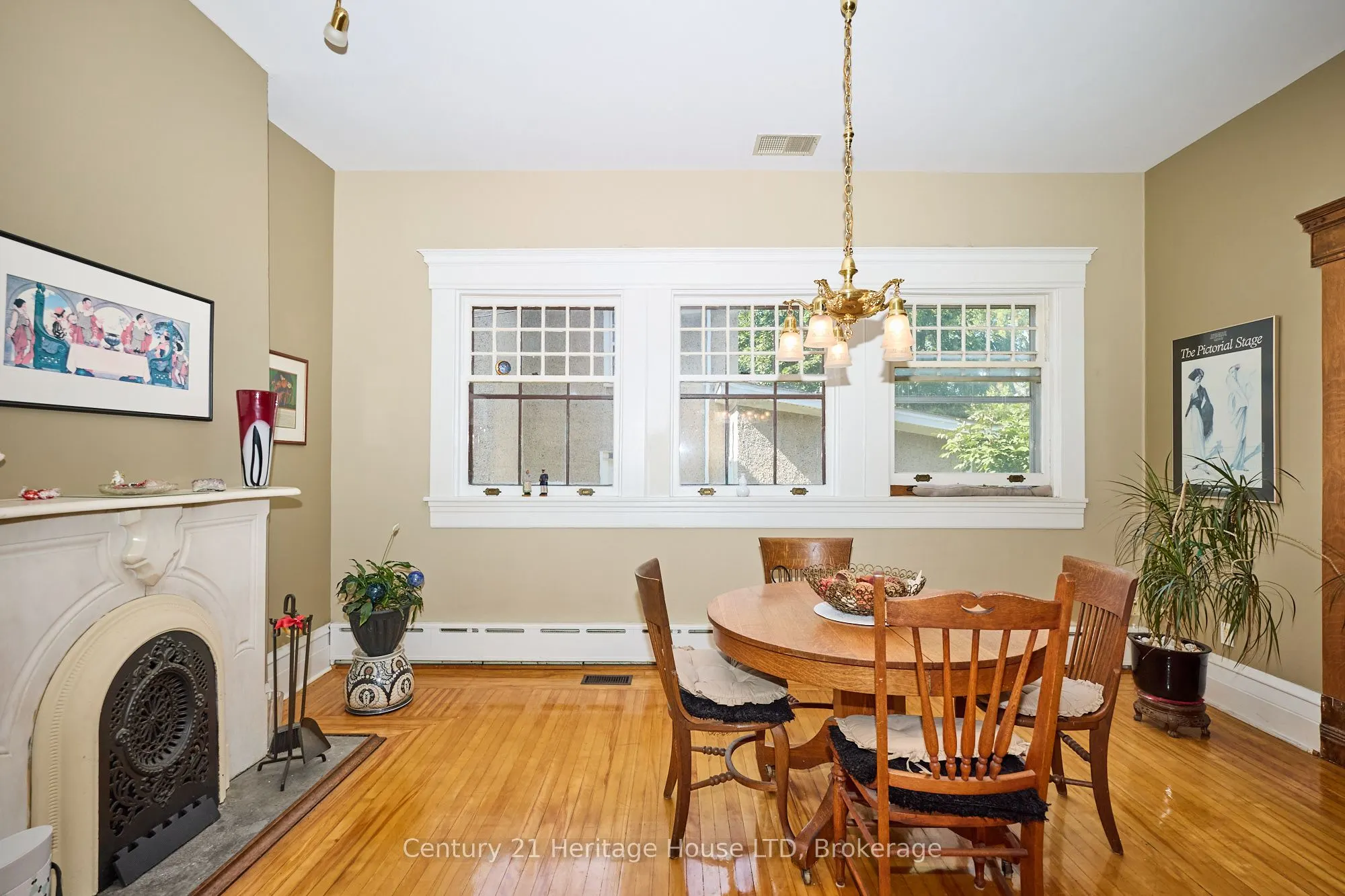 8 Montebello Place
