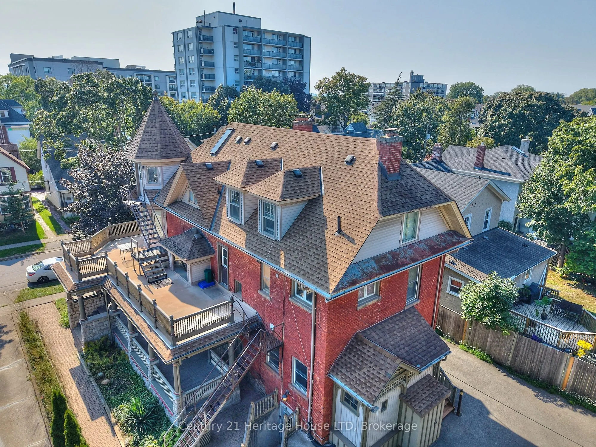 8 Montebello Place