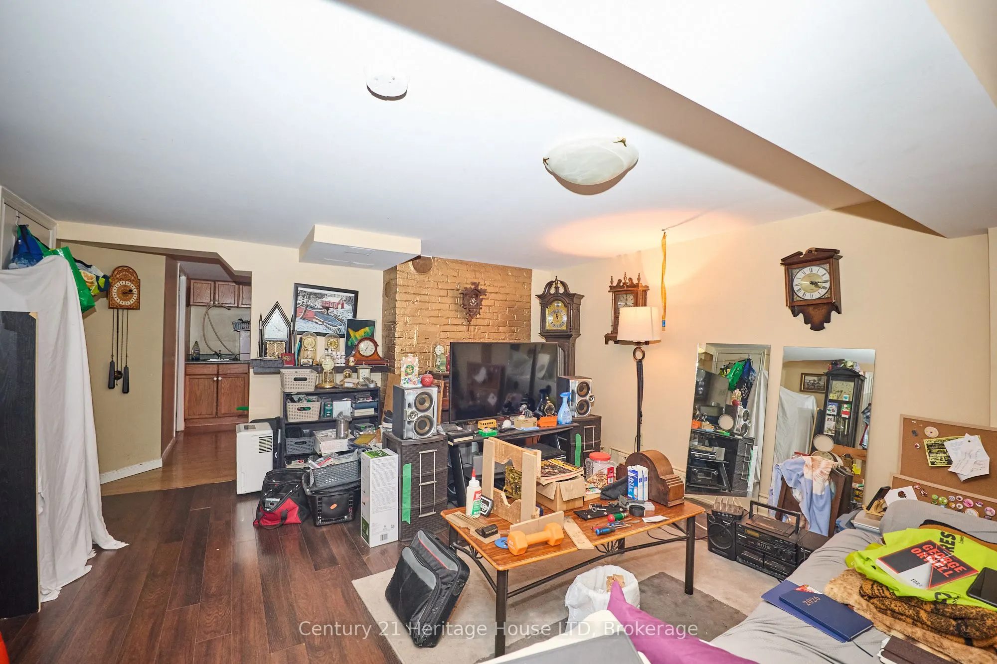 8 Montebello Place