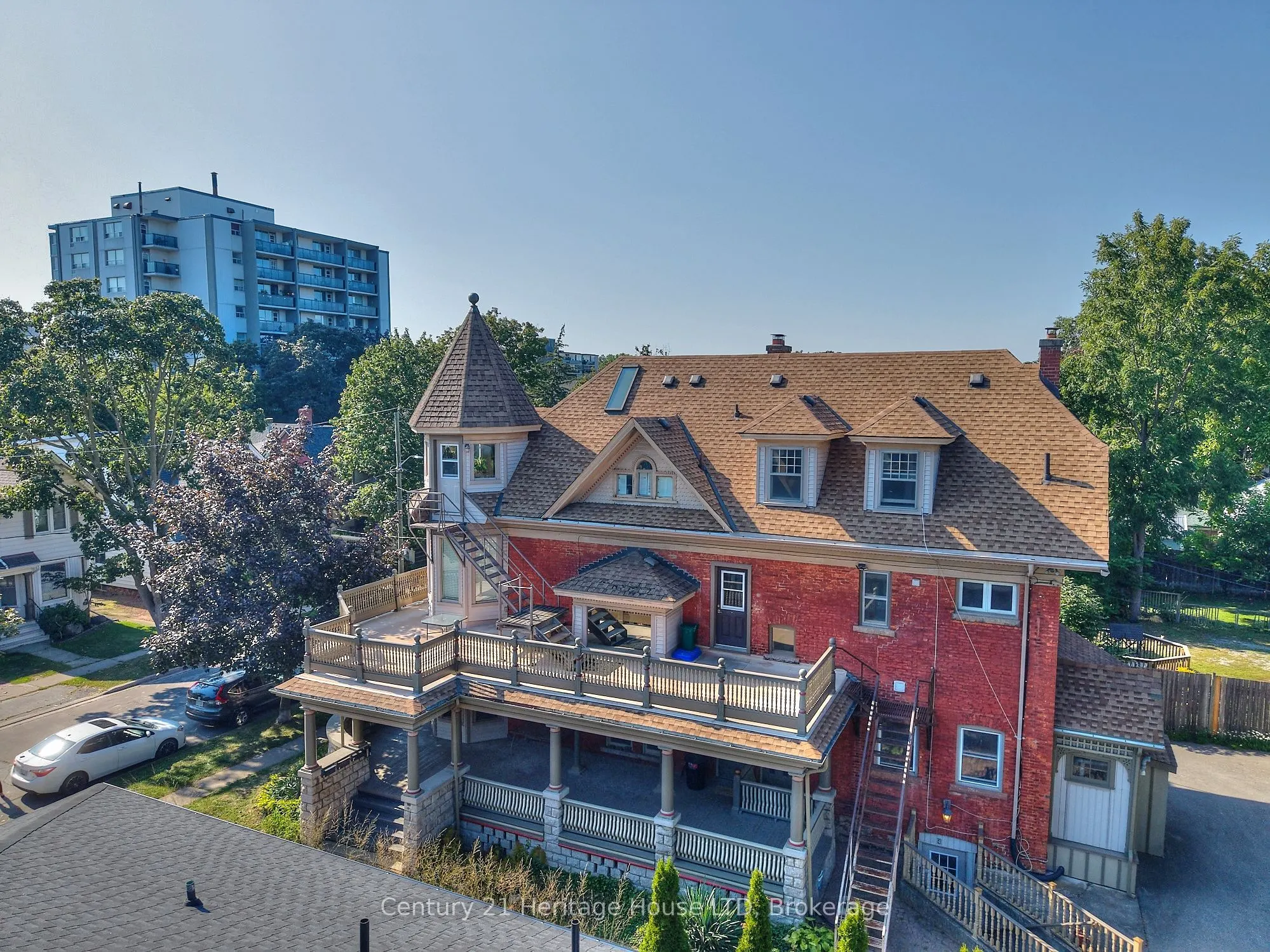 8 Montebello Place