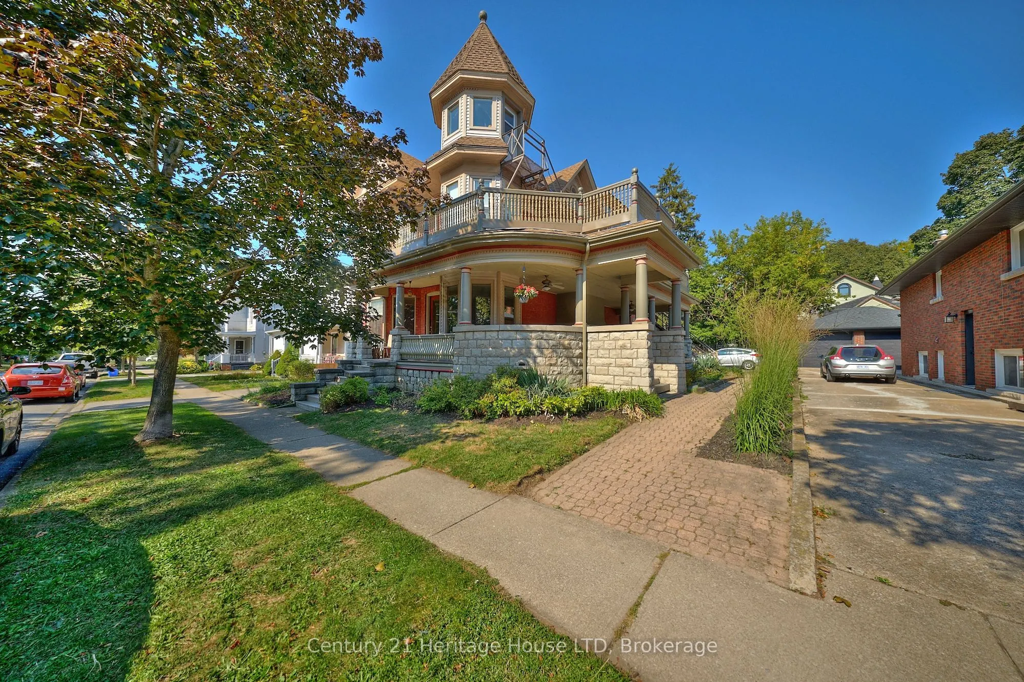 8 Montebello Place