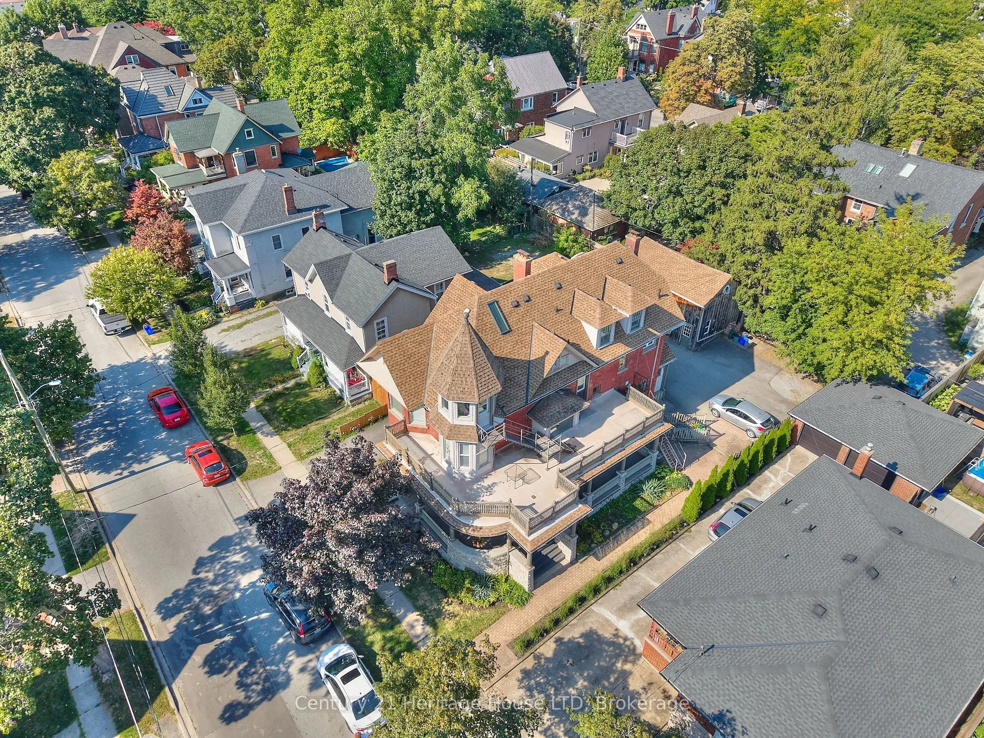 8 Montebello Place
