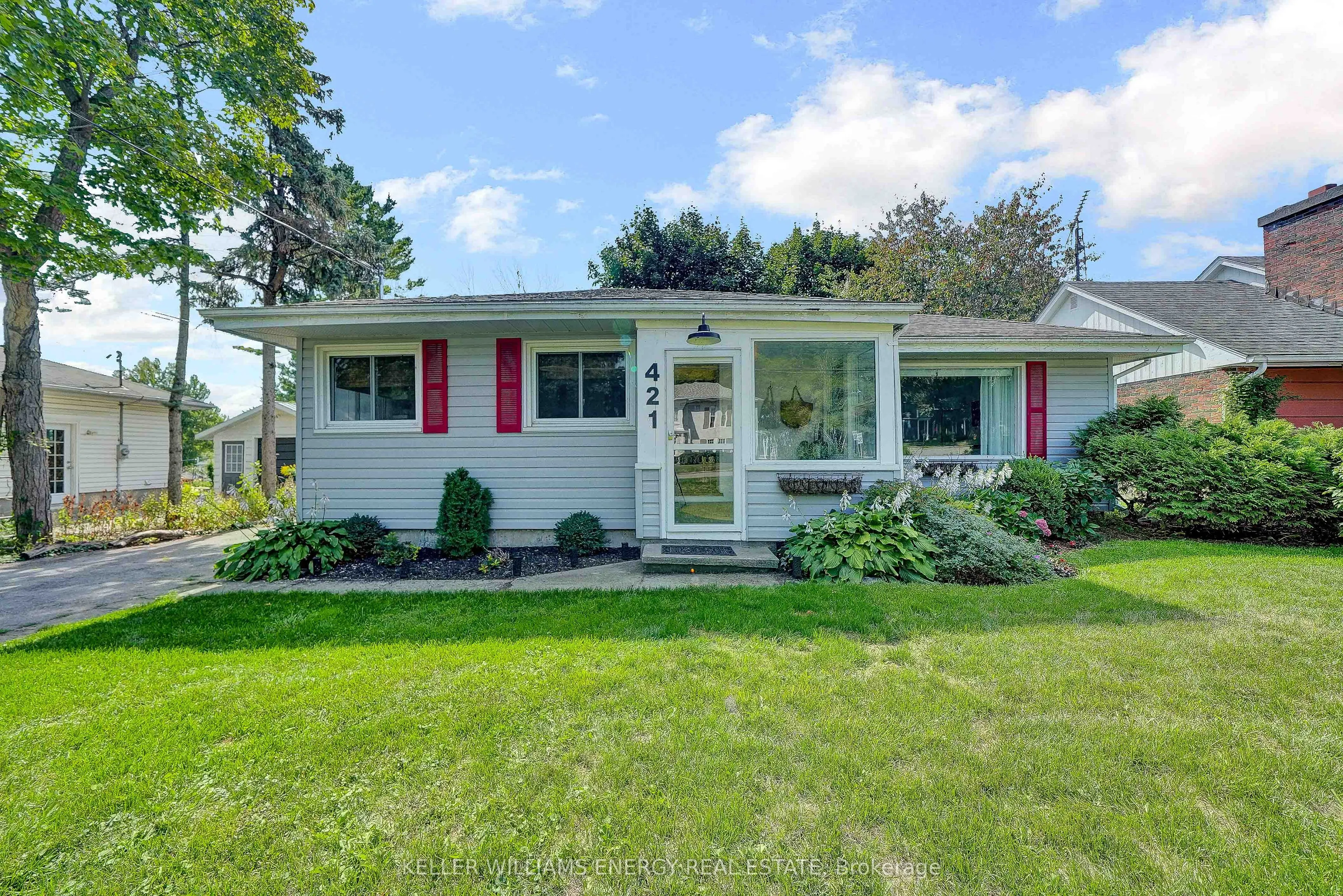 421 Bloomfield Main Street