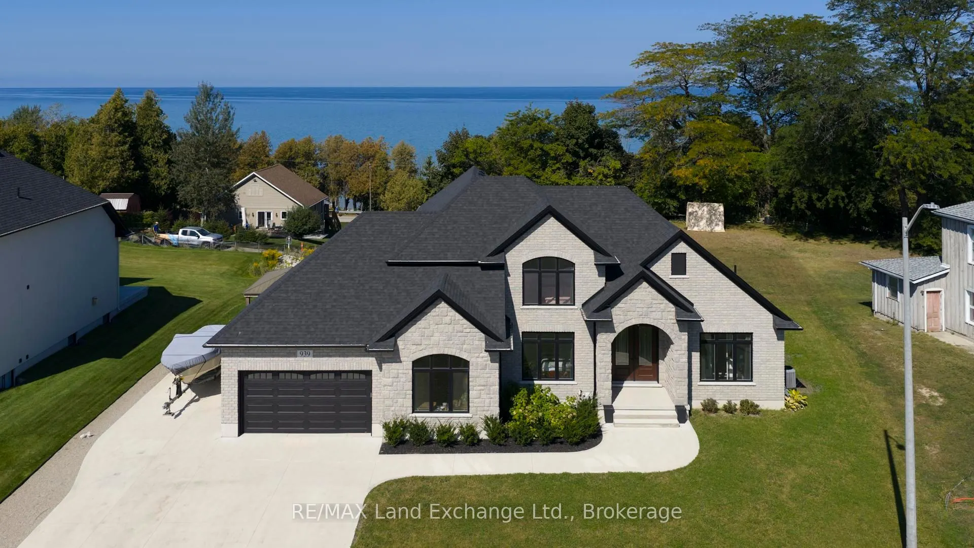 939 Bogdanovic Way