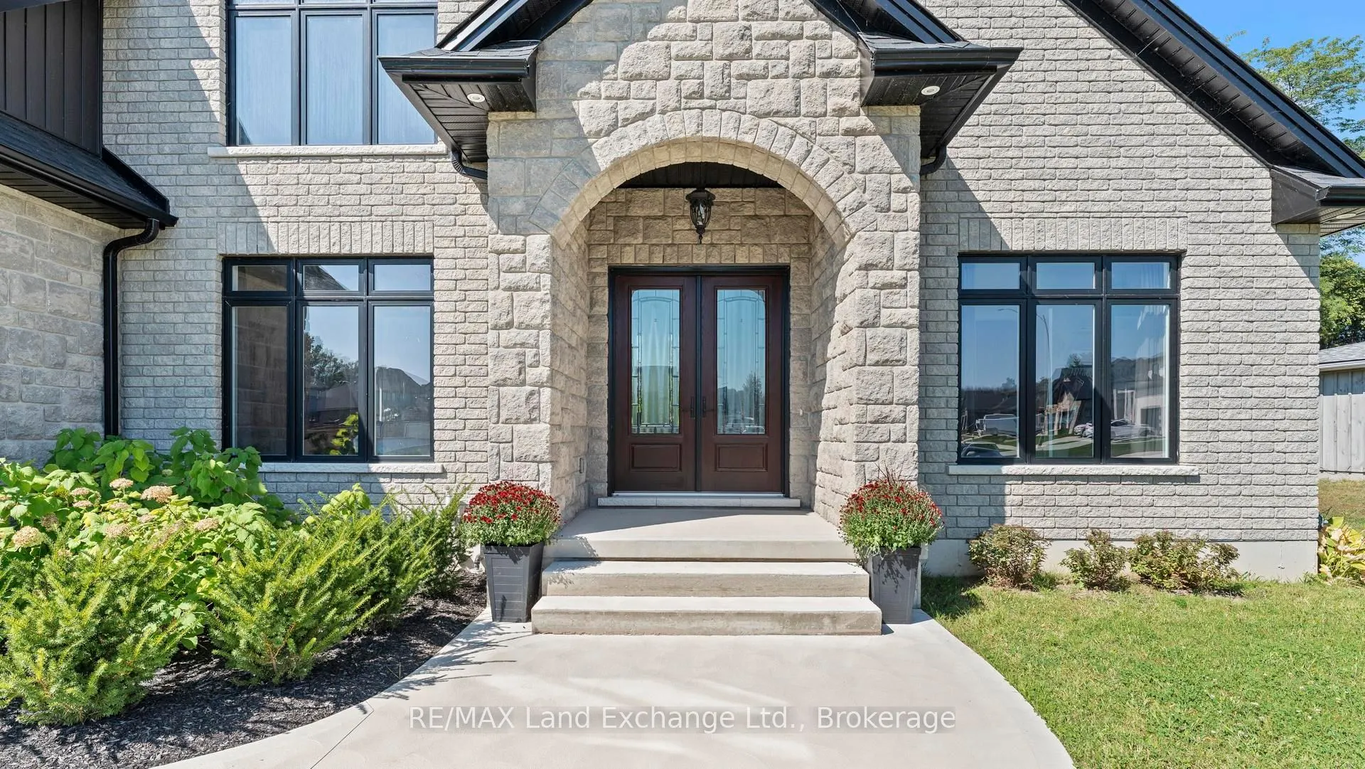 939 Bogdanovic Way