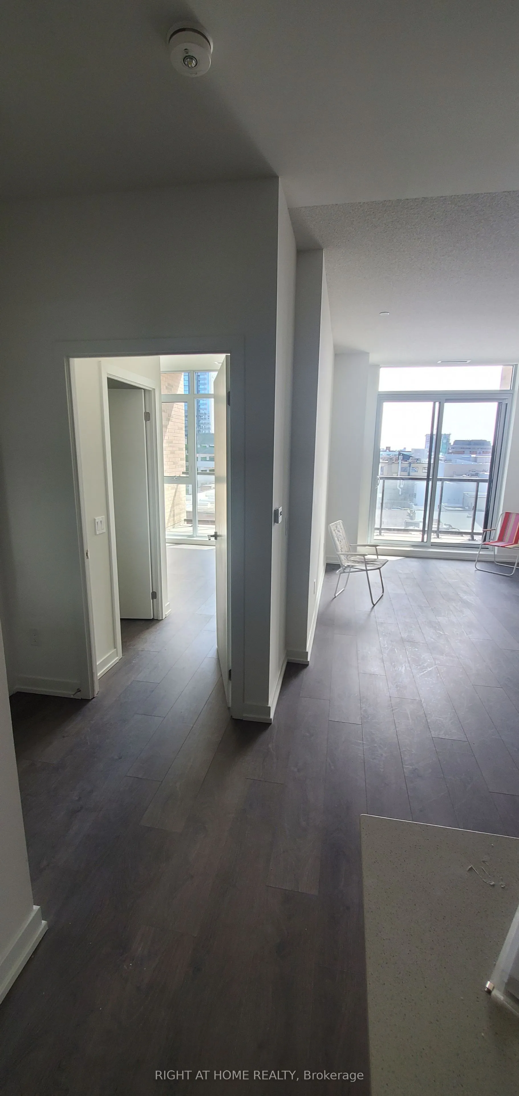 55 Duke Street W, #412