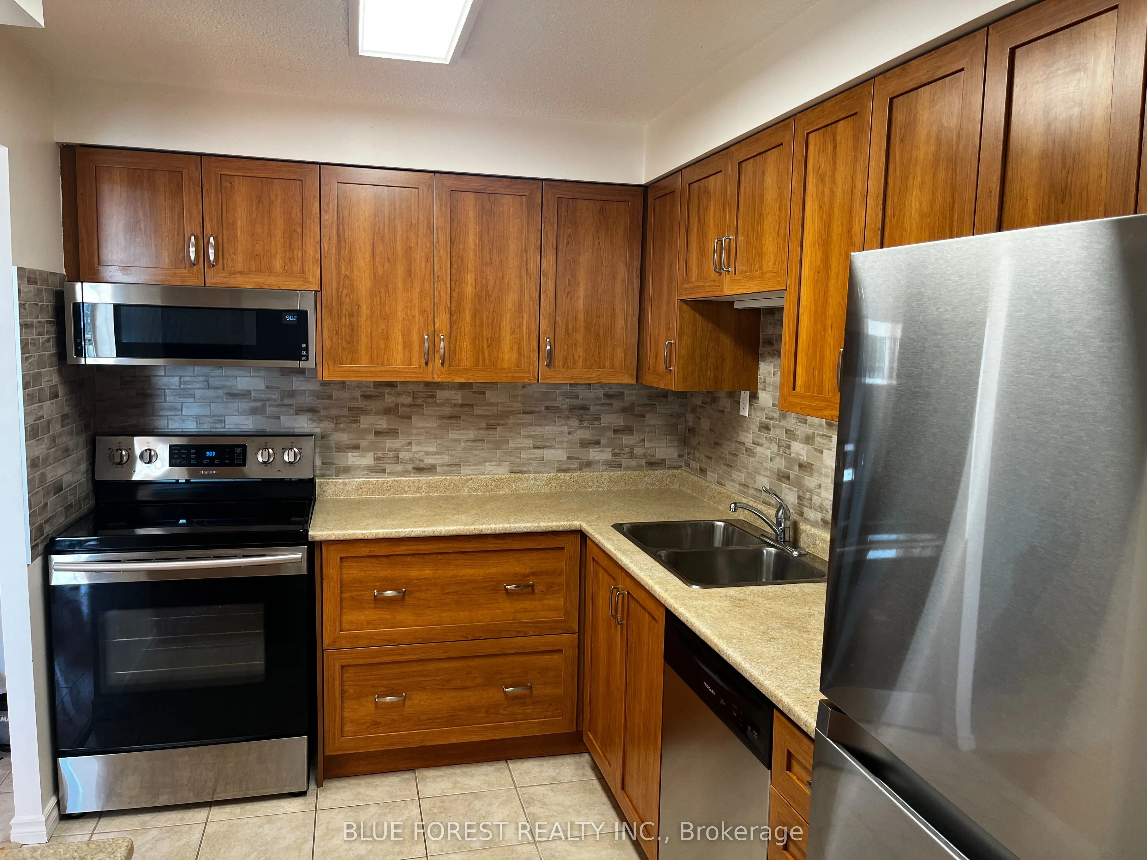 363 Colborne Street, #404