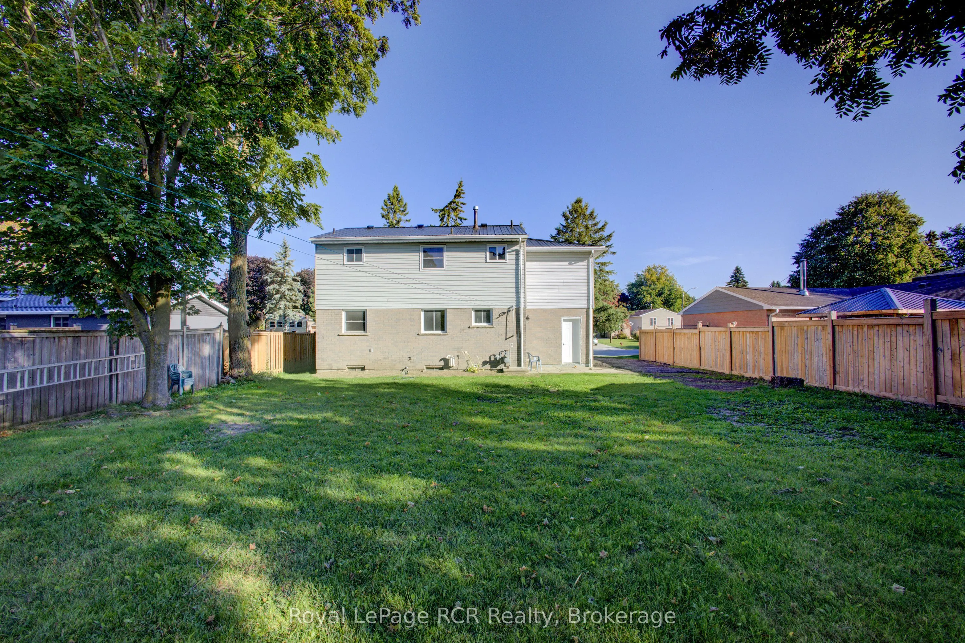 4 Bellefield Crescent