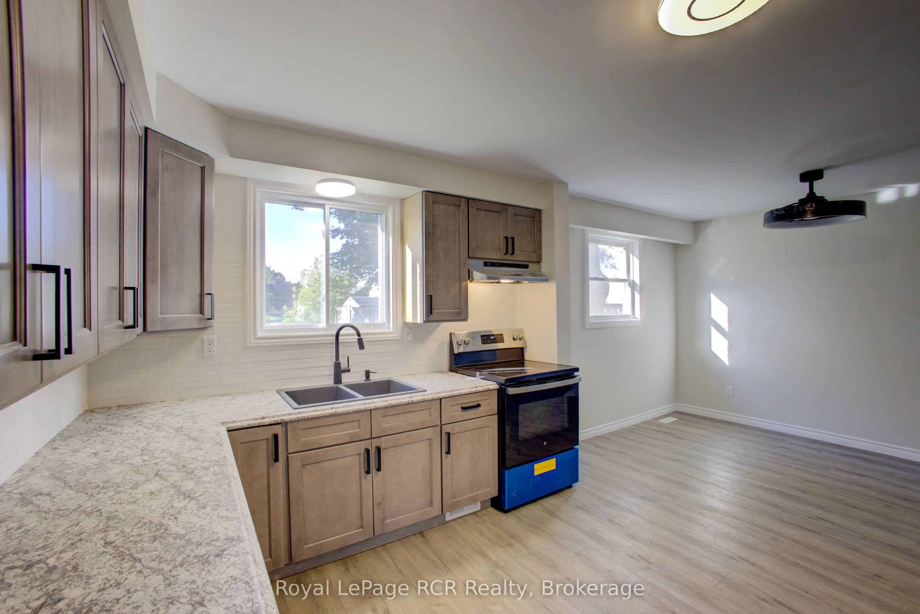 4 Bellefield Crescent