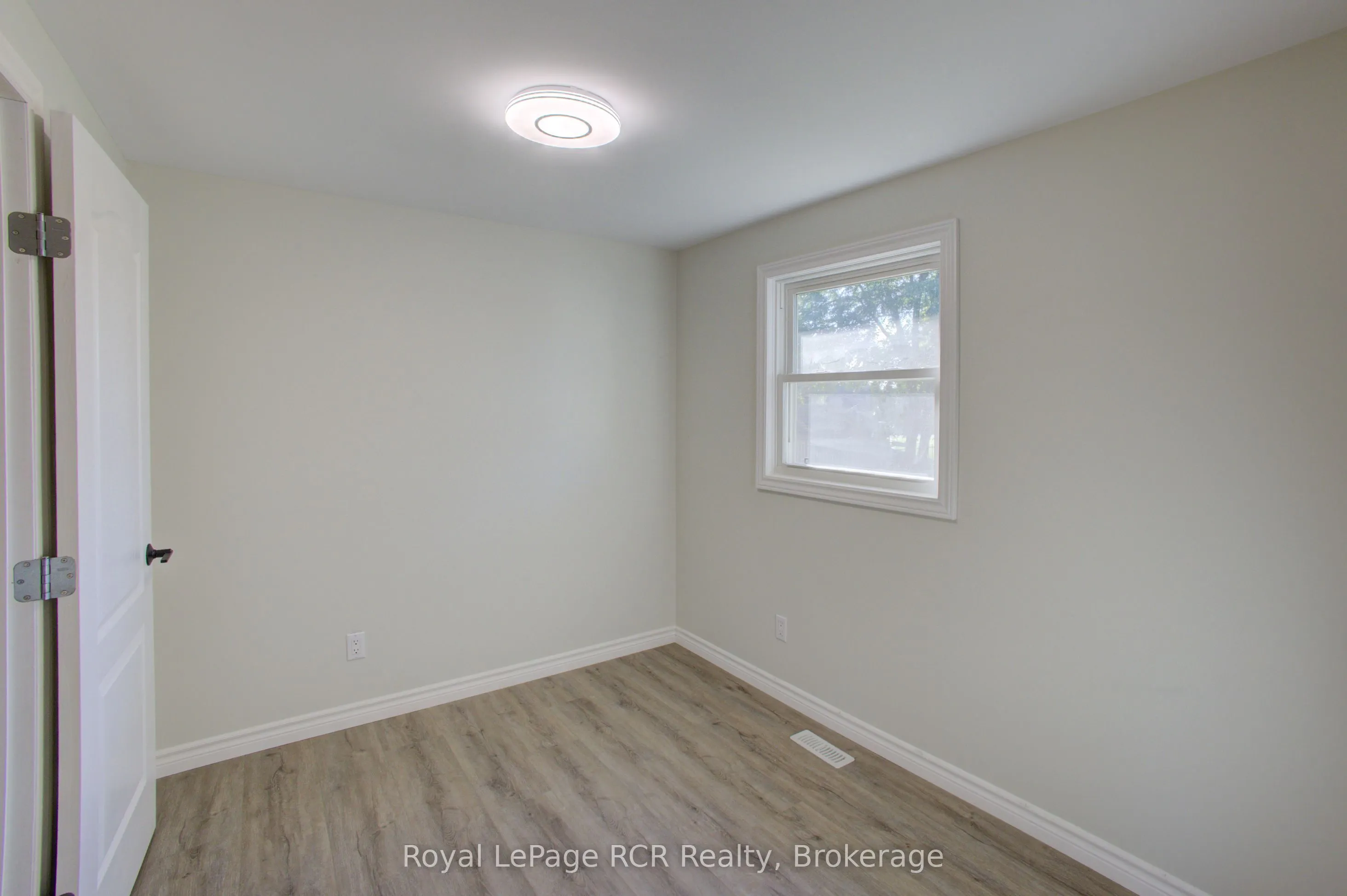 4 Bellefield Crescent