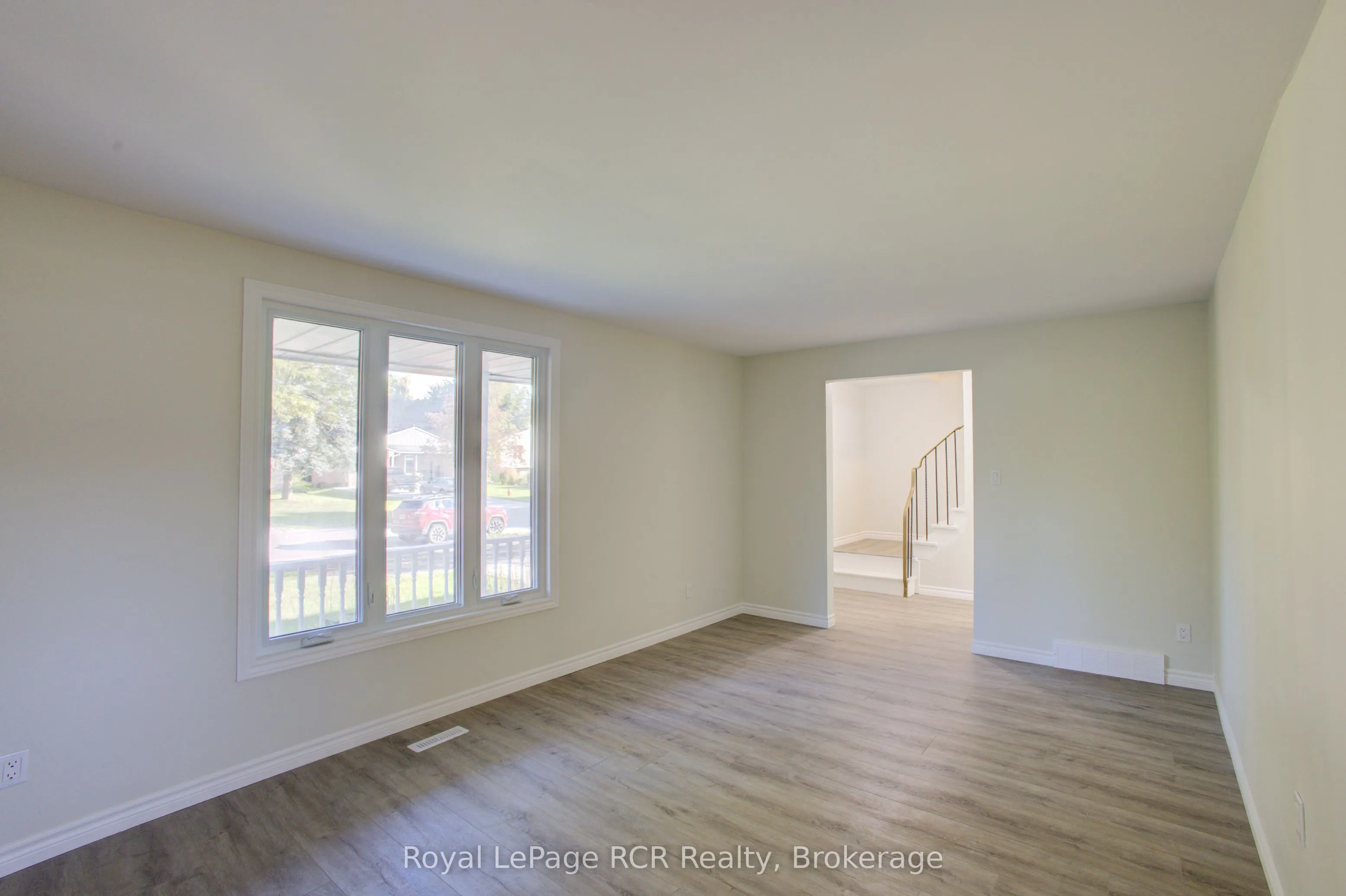 4 Bellefield Crescent