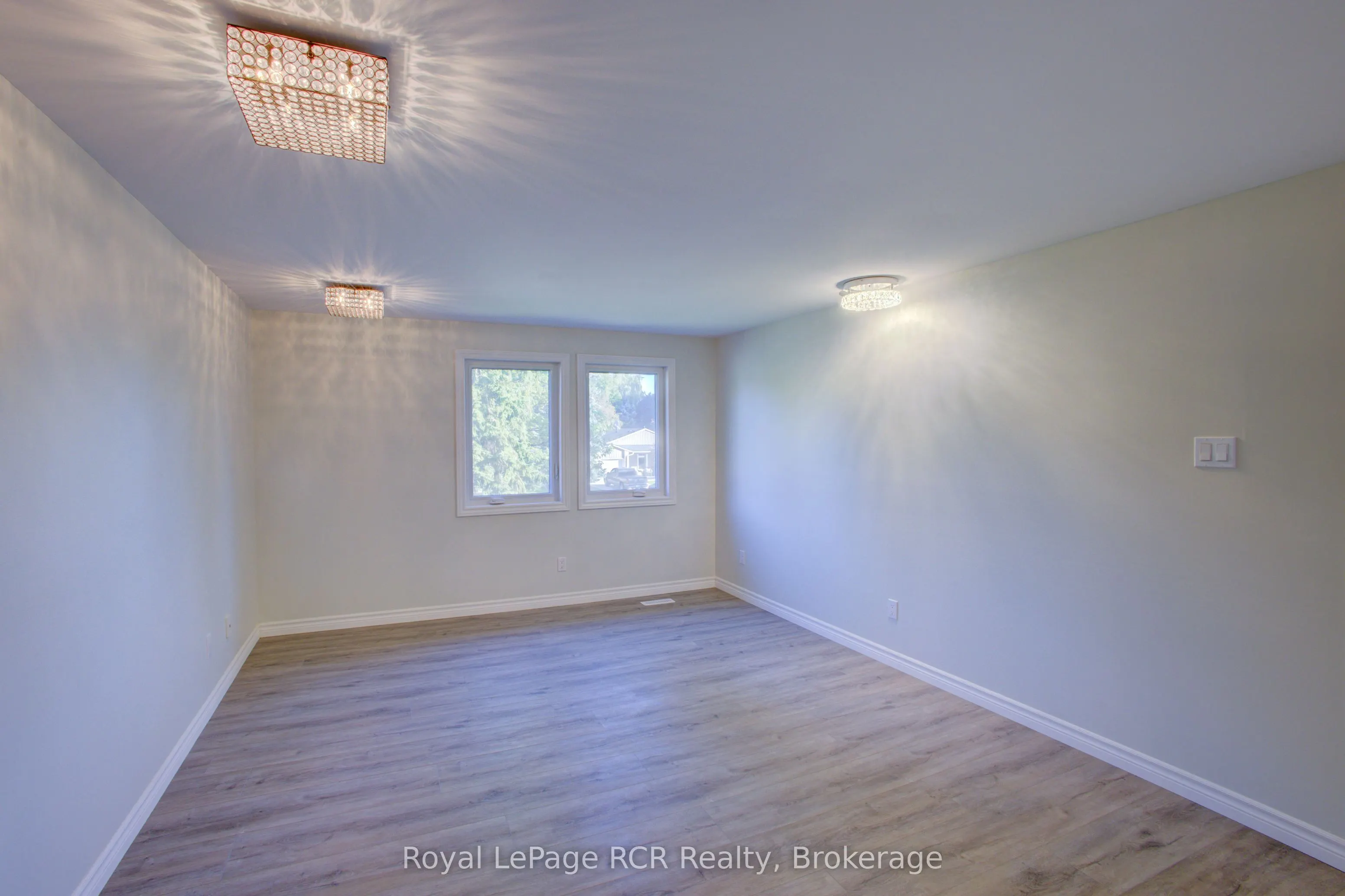 4 Bellefield Crescent