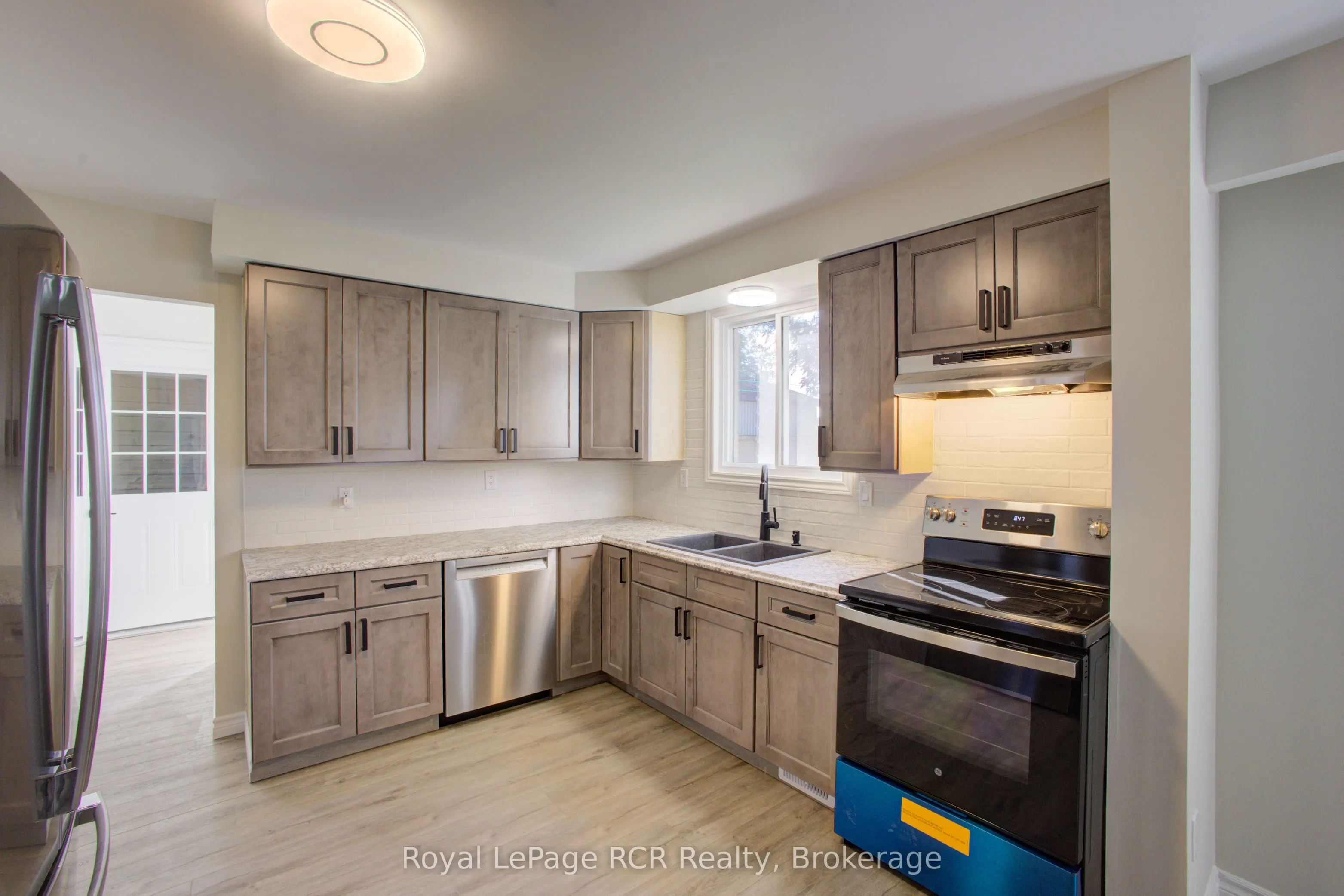 4 Bellefield Crescent