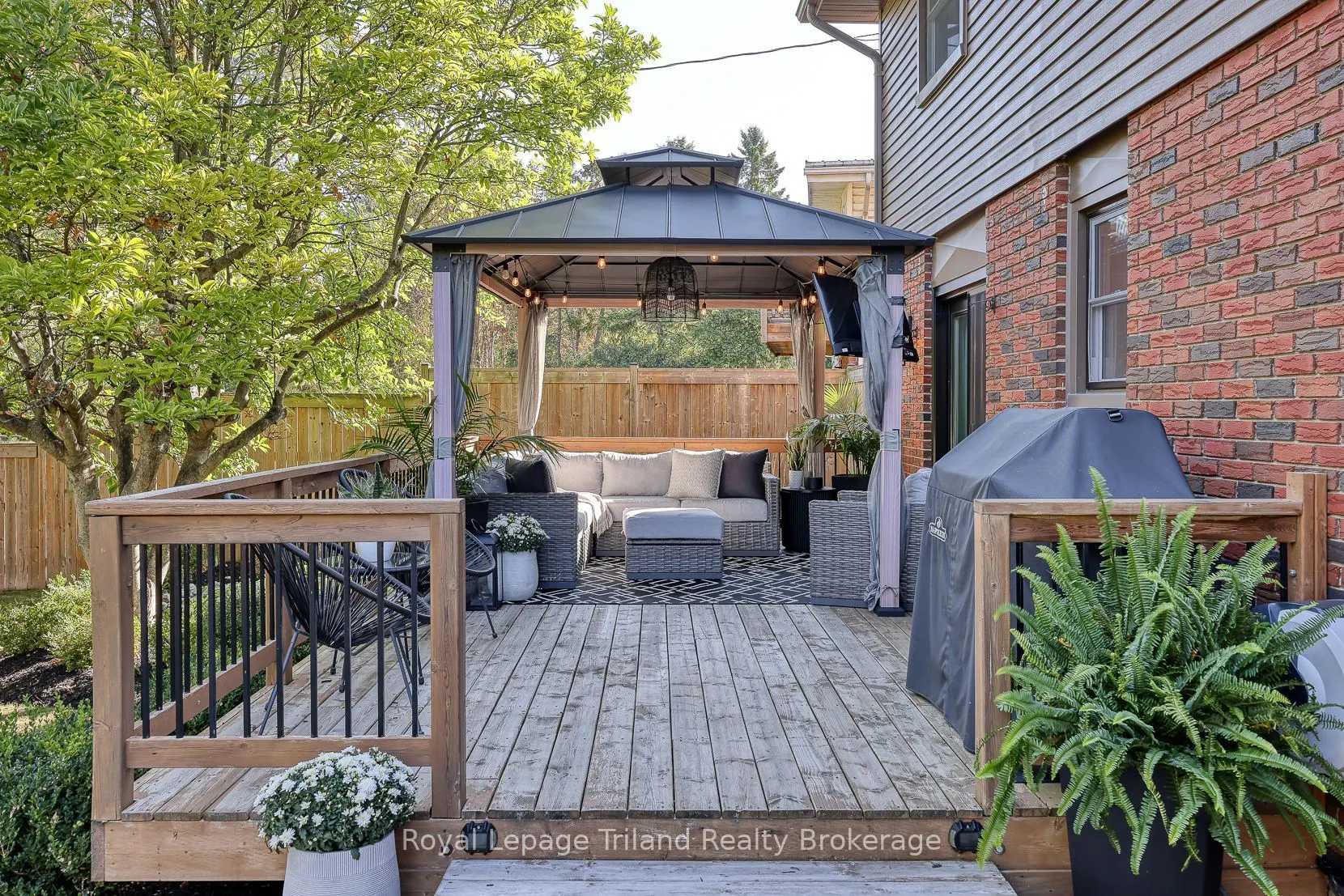 1 Brickwood Boulevard