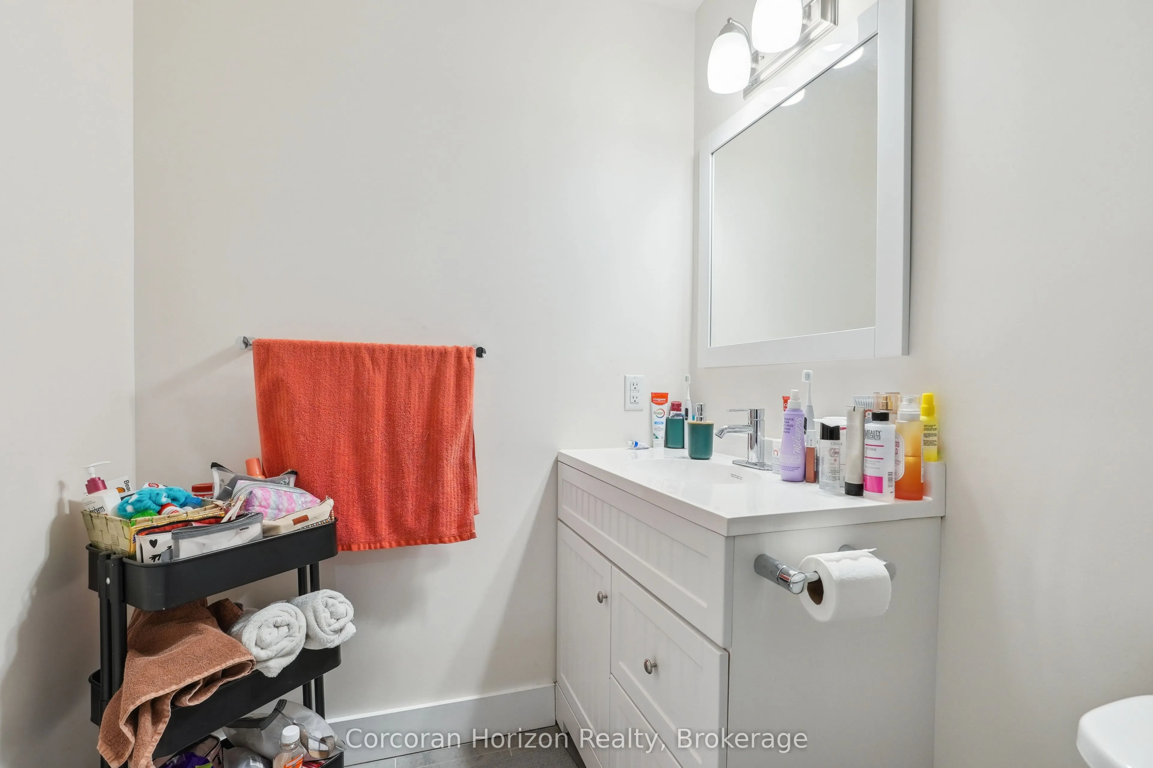 289-293 Kenilworth Avenue N