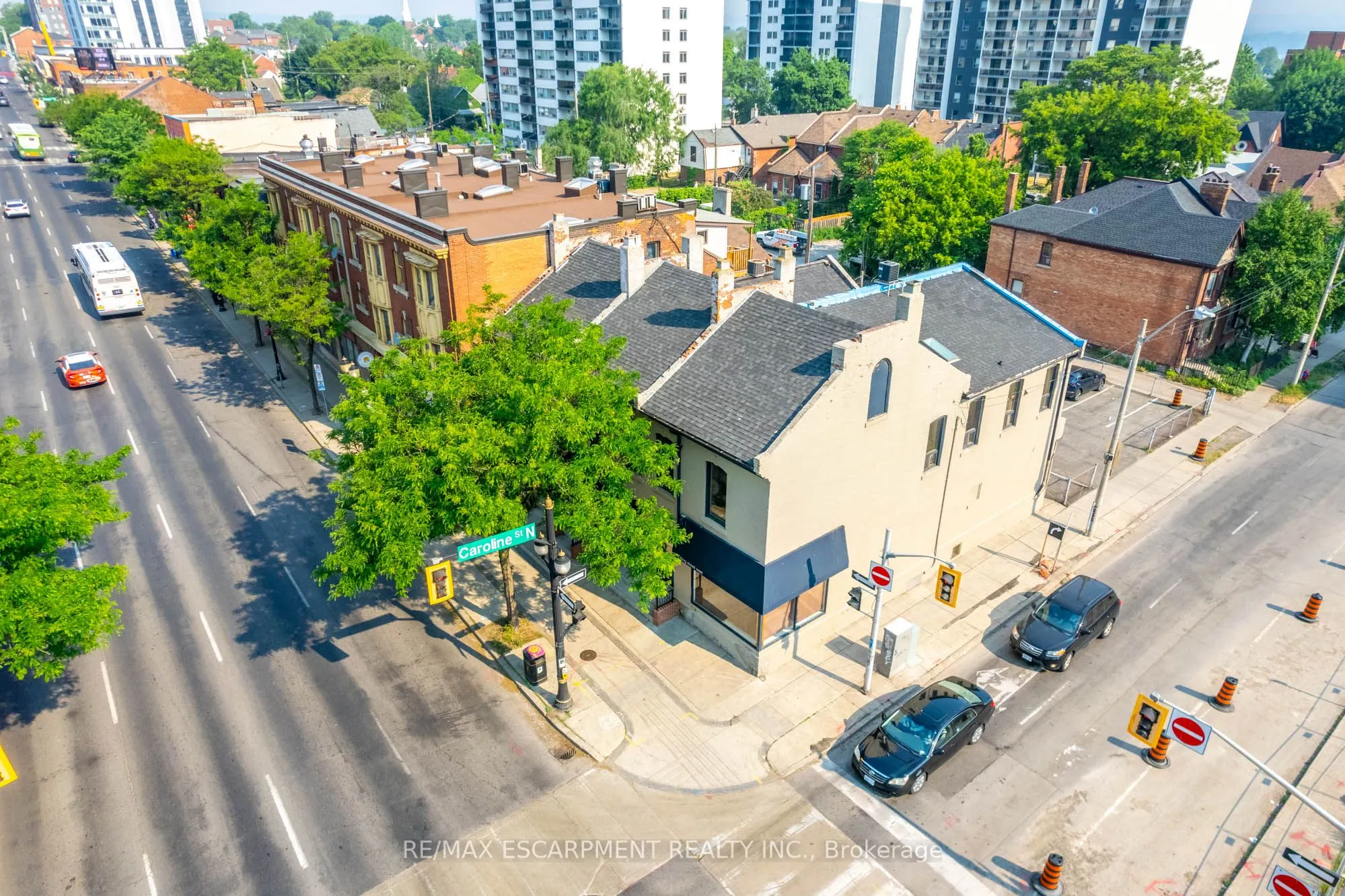 216-220 King Street W